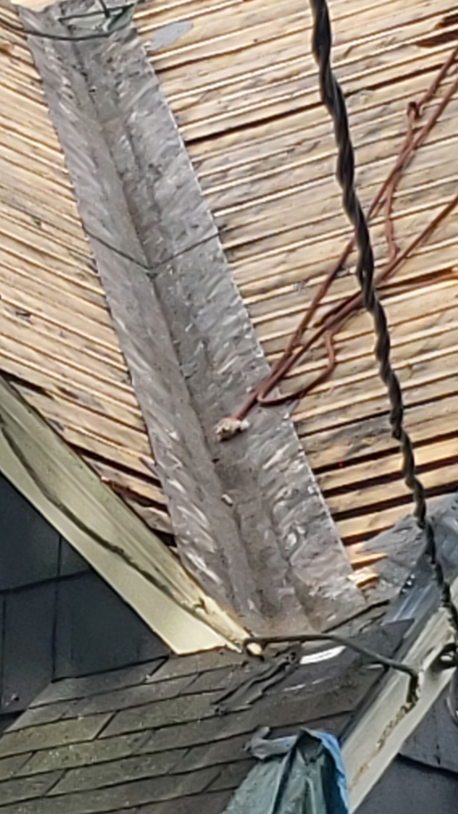 Atlas Pinnacle Pristine Scotchgard: Black Drip Edge: Black by Eagle Eye Roofing