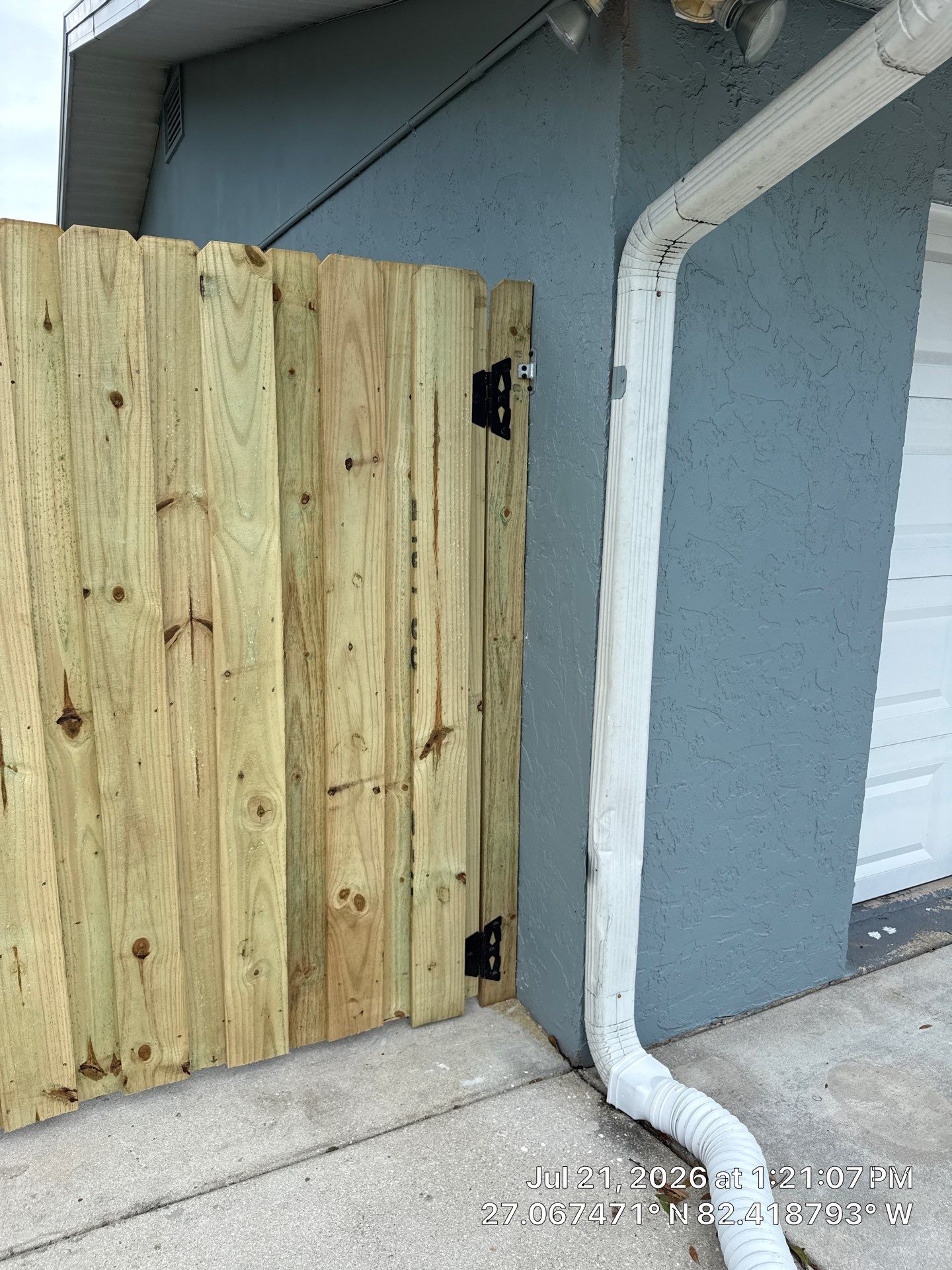 Custom Wood Privacy Fence and Double Gate in Venice by True Fence LLC