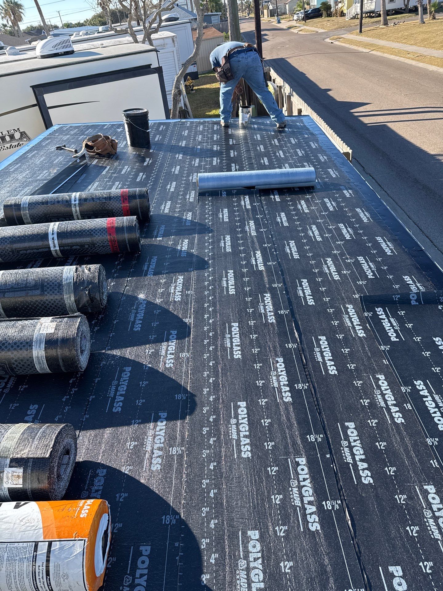Mustang Island Flat Top by Bayfront Roofing and Construction