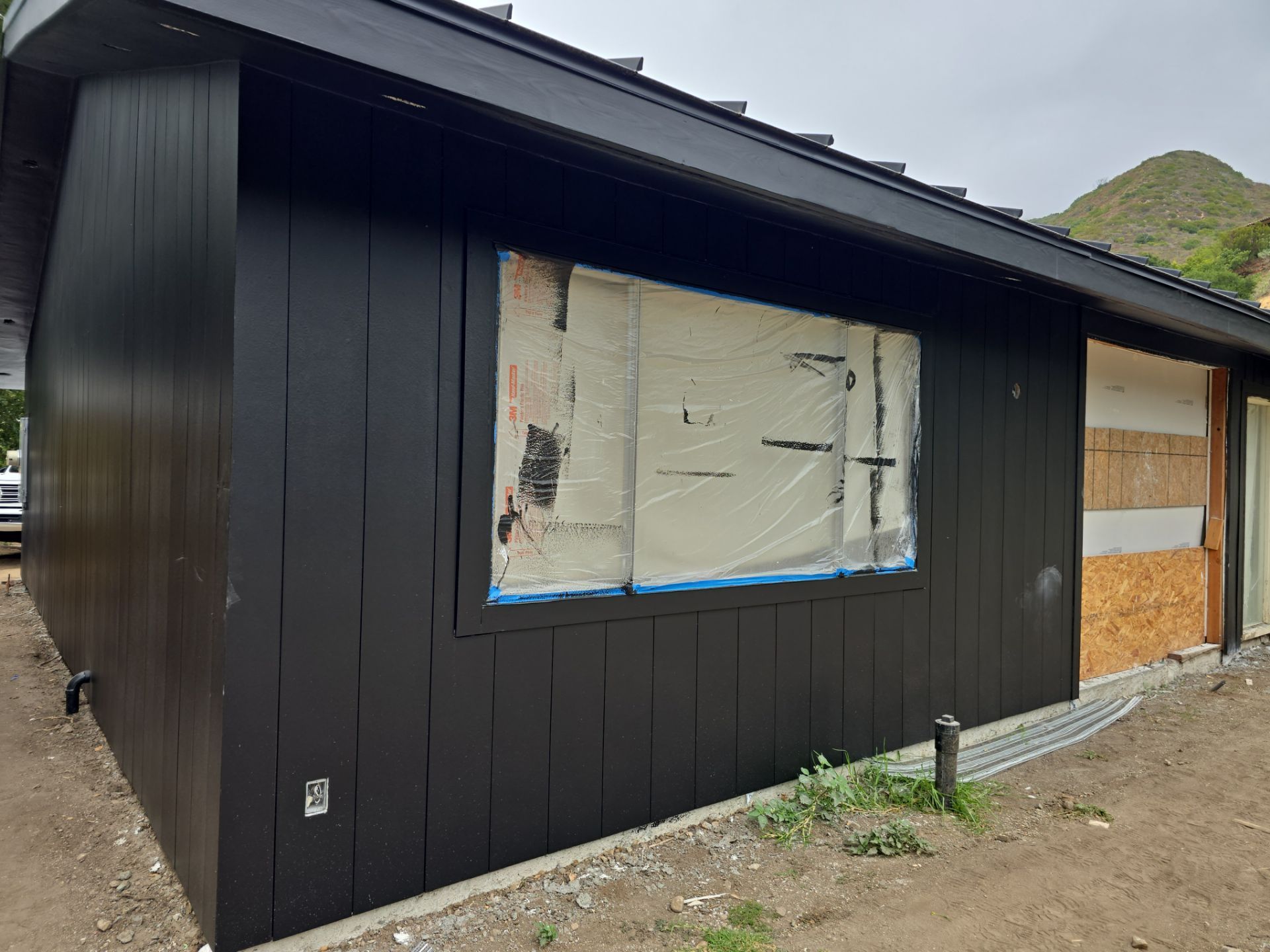 Malibu Hardie shiplap  by New Era Siding Inc 