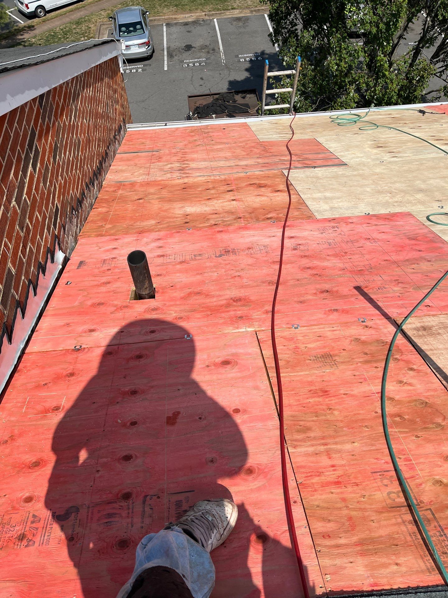 Manassas: Roof Replacement with CertainTeed Landmark Pro Designer Shingles in Max Def Cobblestone Gray by RM Banning, Inc.