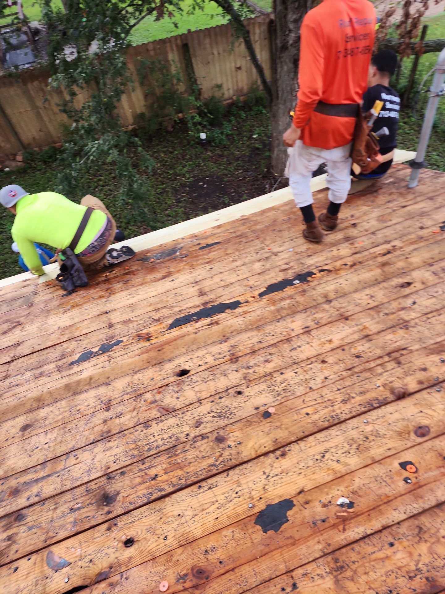 Residential Roofing Installation using Owen's Corning Duration (Lifetime) Shingles by Roof Repair Company