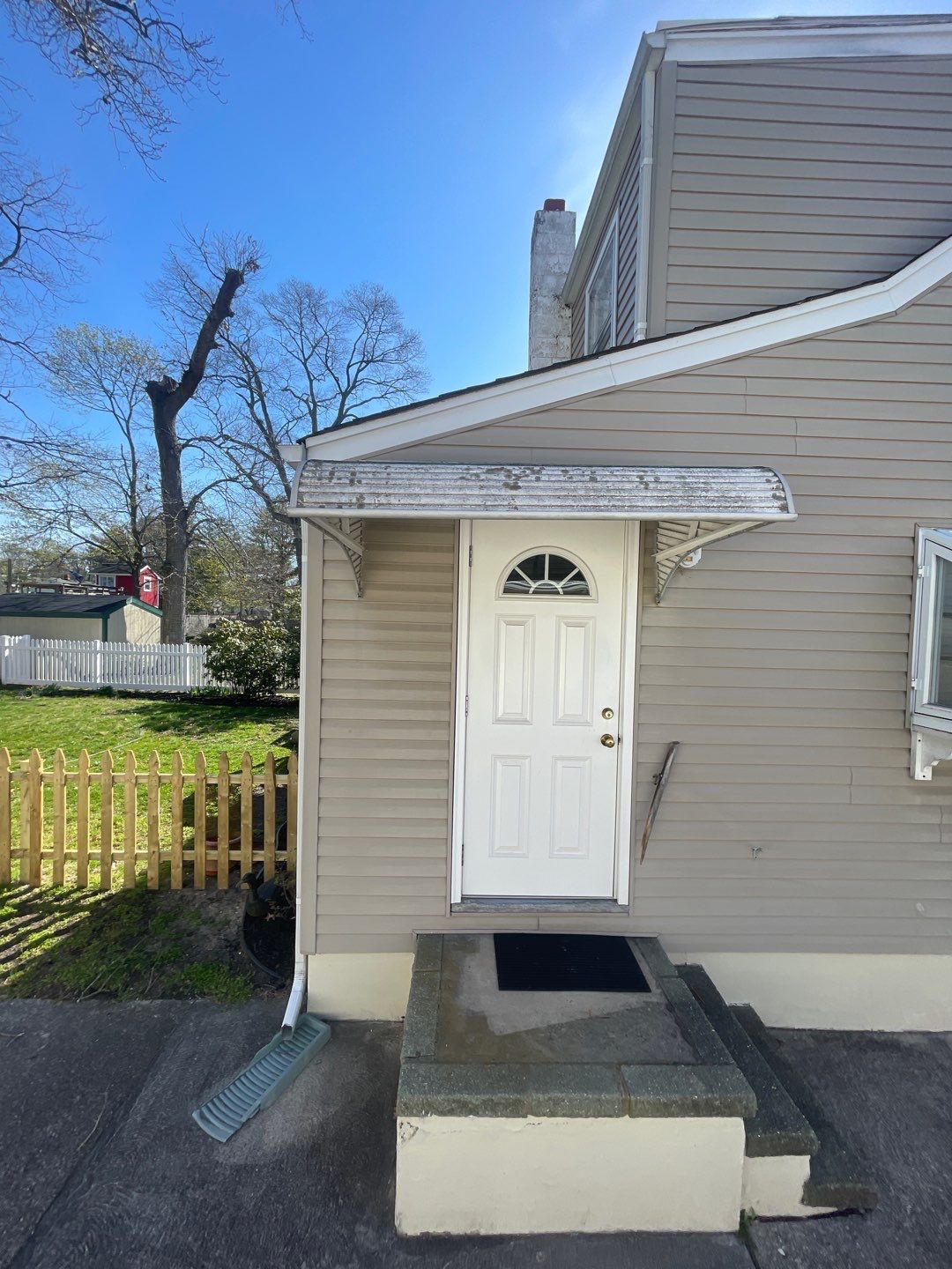 Concrete Cleaning, House Wash & Deck Cleaning by SJ Exterior