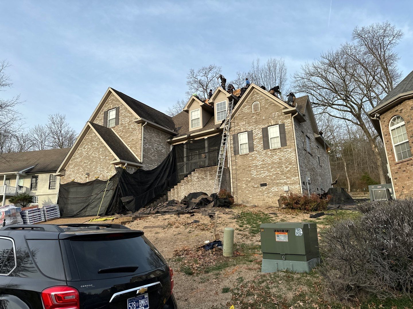 Residential Roofing Installation using Gaf Timberline HDZ Weathered Wood by Undersun Roofing 