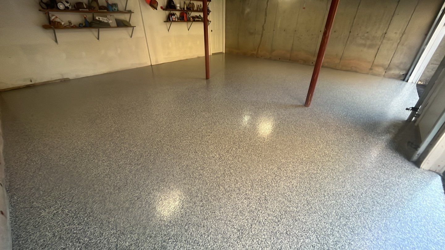 Garage in Londonderry, NH 03053 by Symphony Concrete Coatings