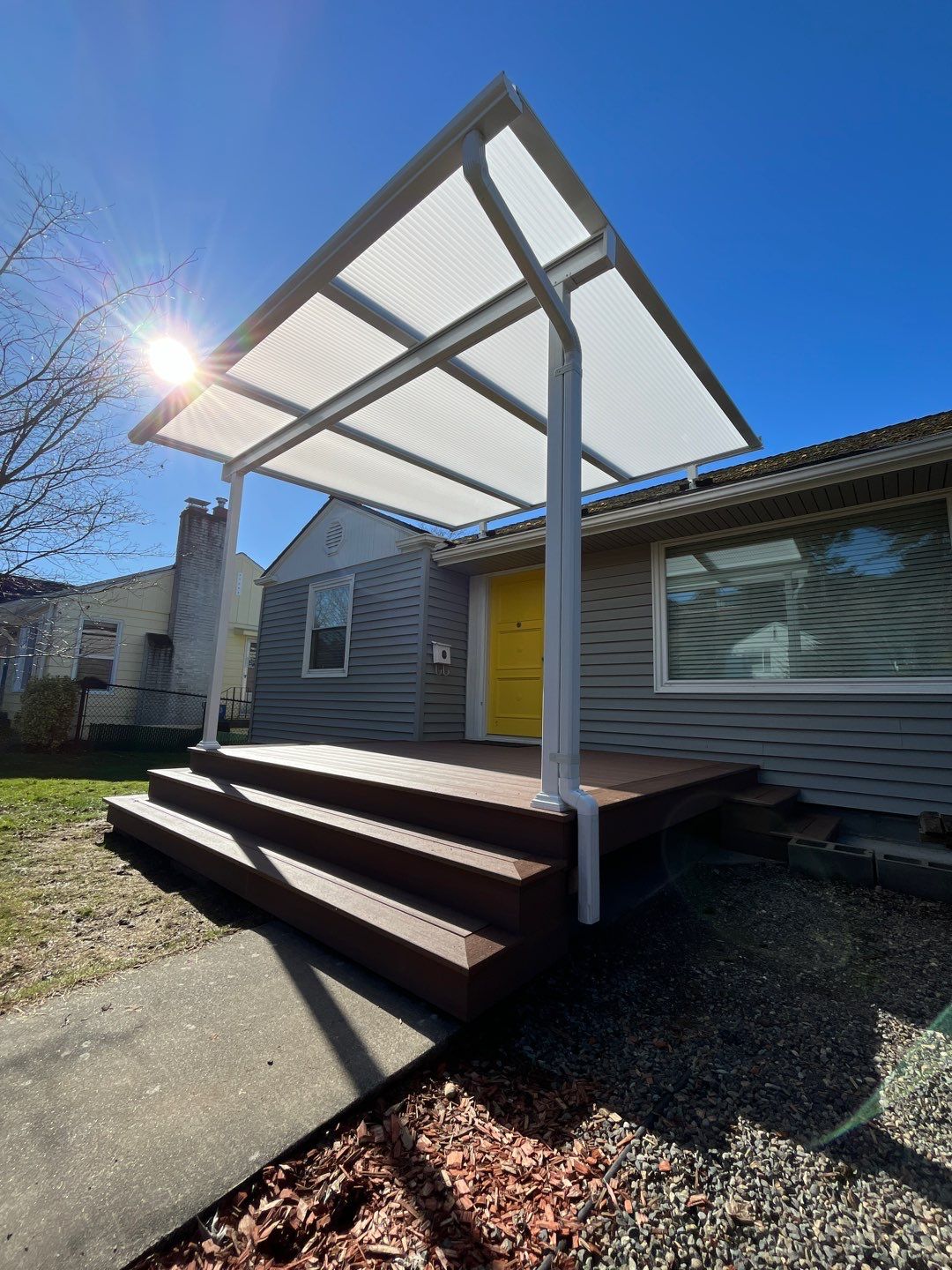 Simple Deck by Alki deck builders 