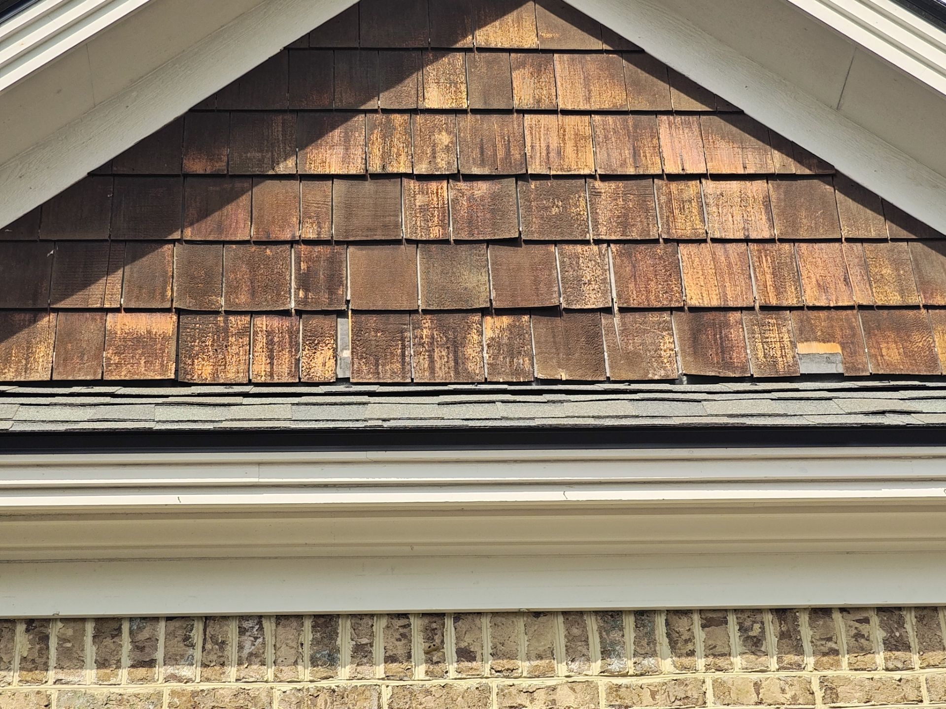 Exterior Siding and Roof Restoration in Hahira, Georgia by Trinity General Contracting Pros