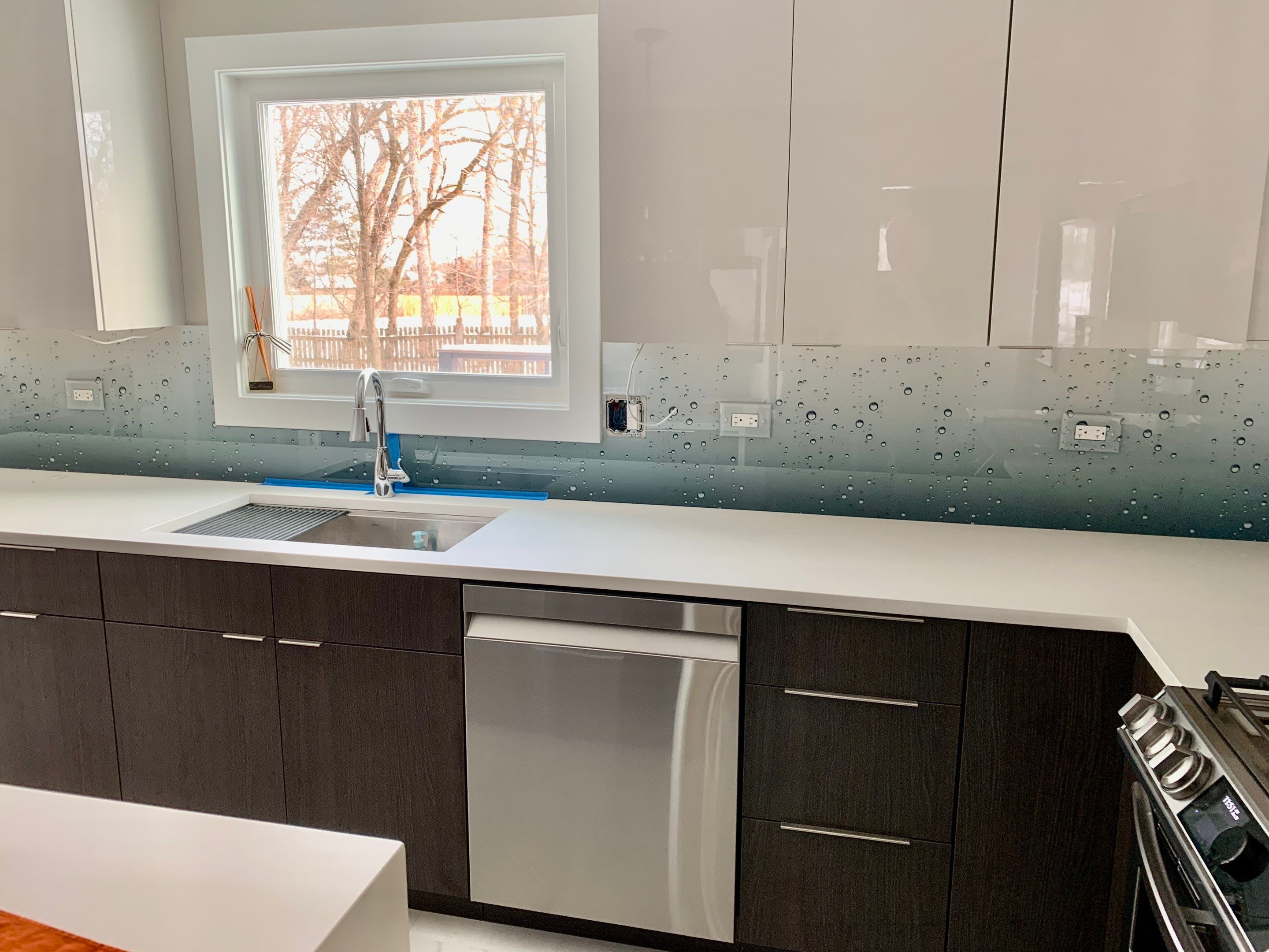 Let It Rain Kitchen Remodel using IMAGIO Solid Glass Backsplash by IMAGIO