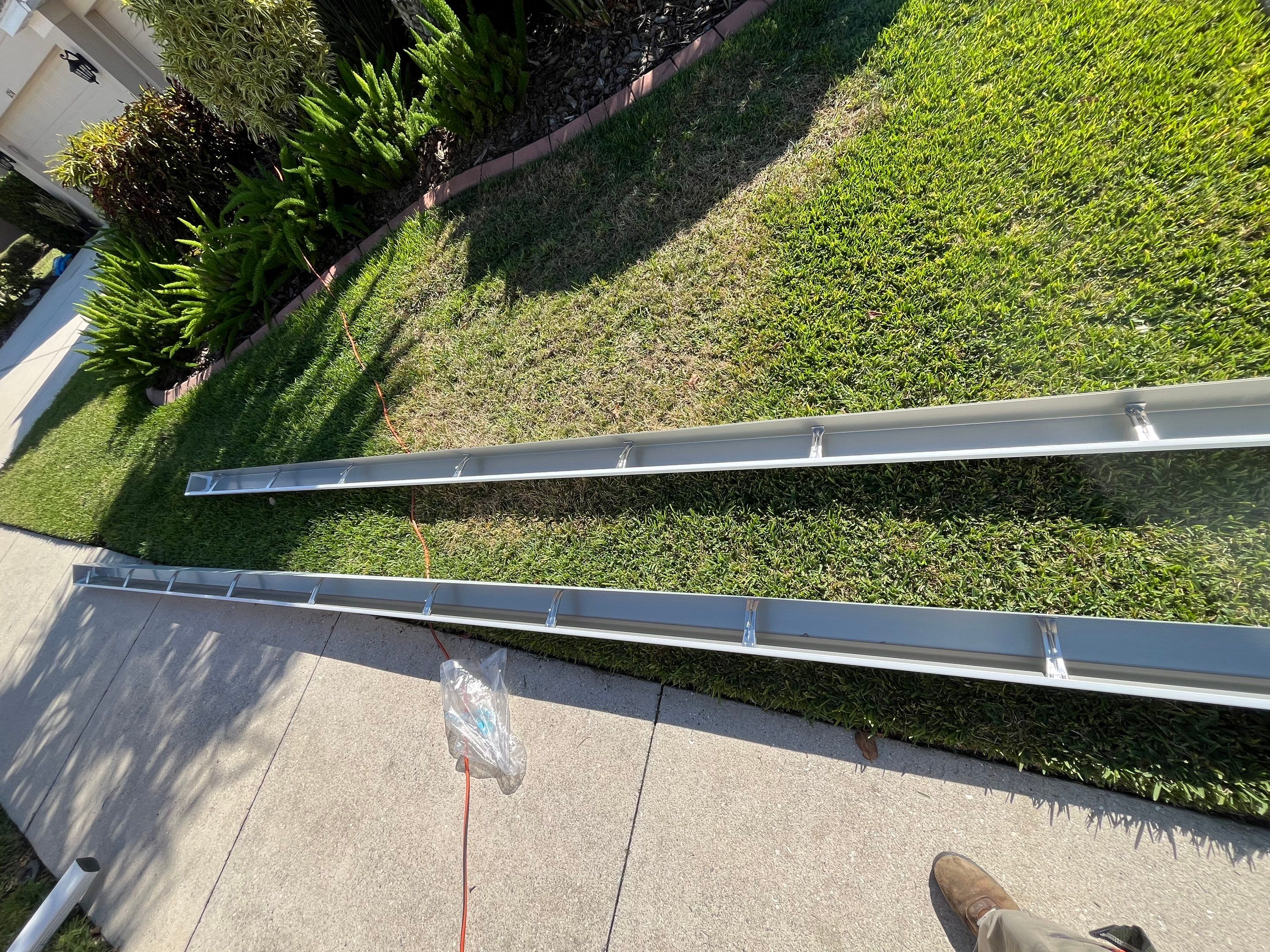 6 Inch Seamless Gutters using White Seamless Gutters in Sarasota FL by Gutter Professors