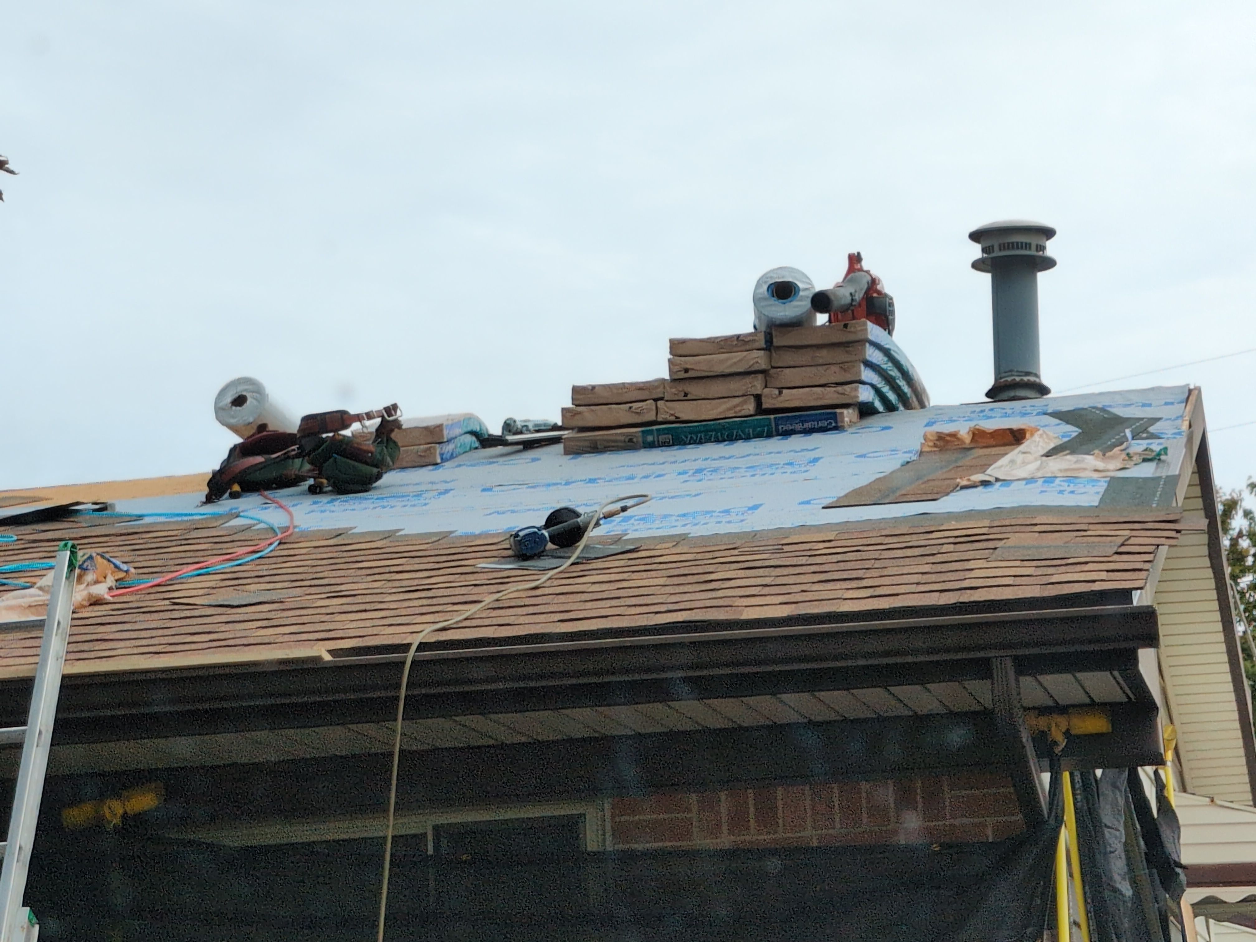 Roof Replacement using CertainTeed Landmark by 180 Contractors