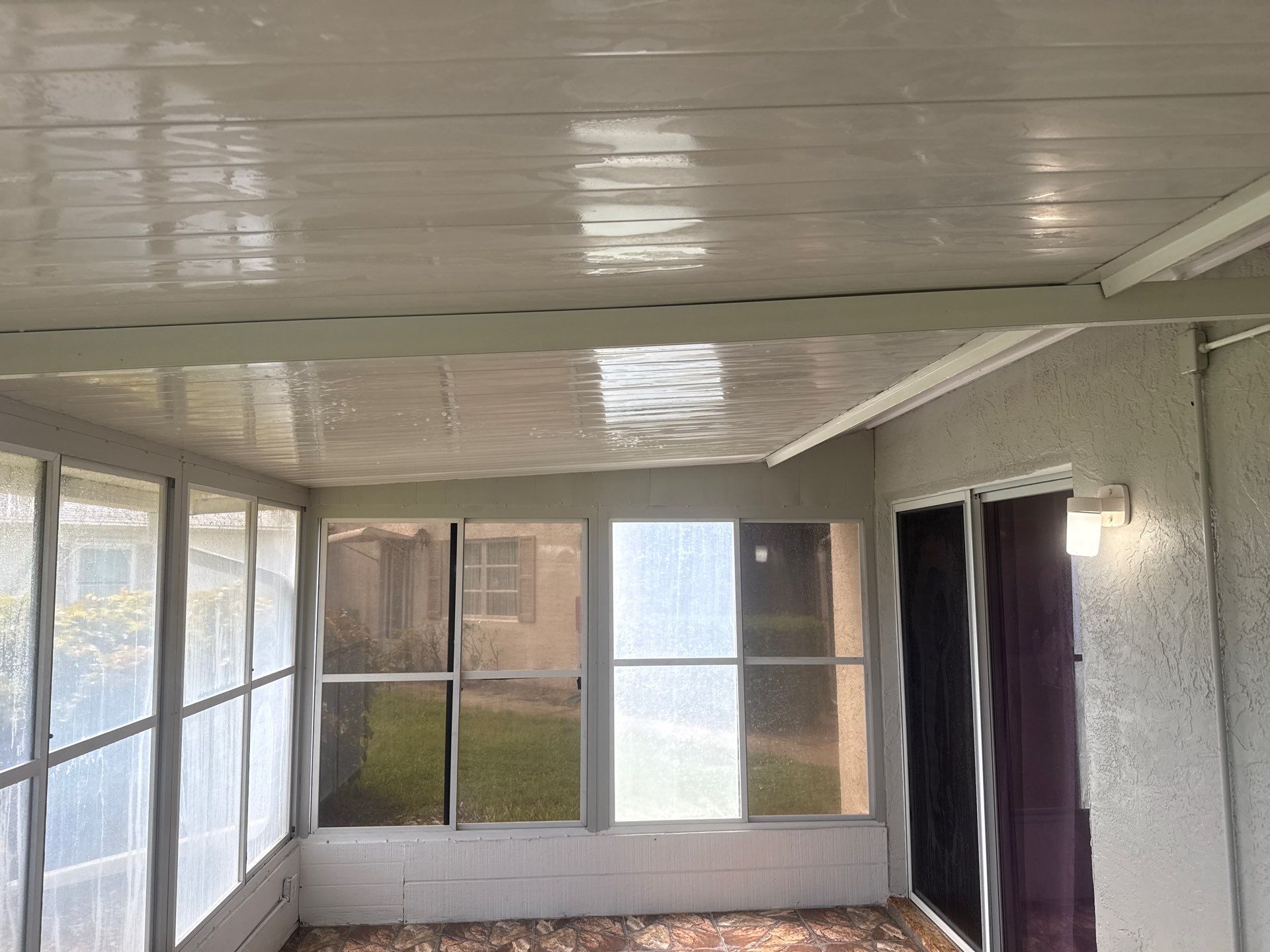 Condo Lanai Soft Washing – West Shore Village, St. Petersburg, FL by Sunshine AquaWash