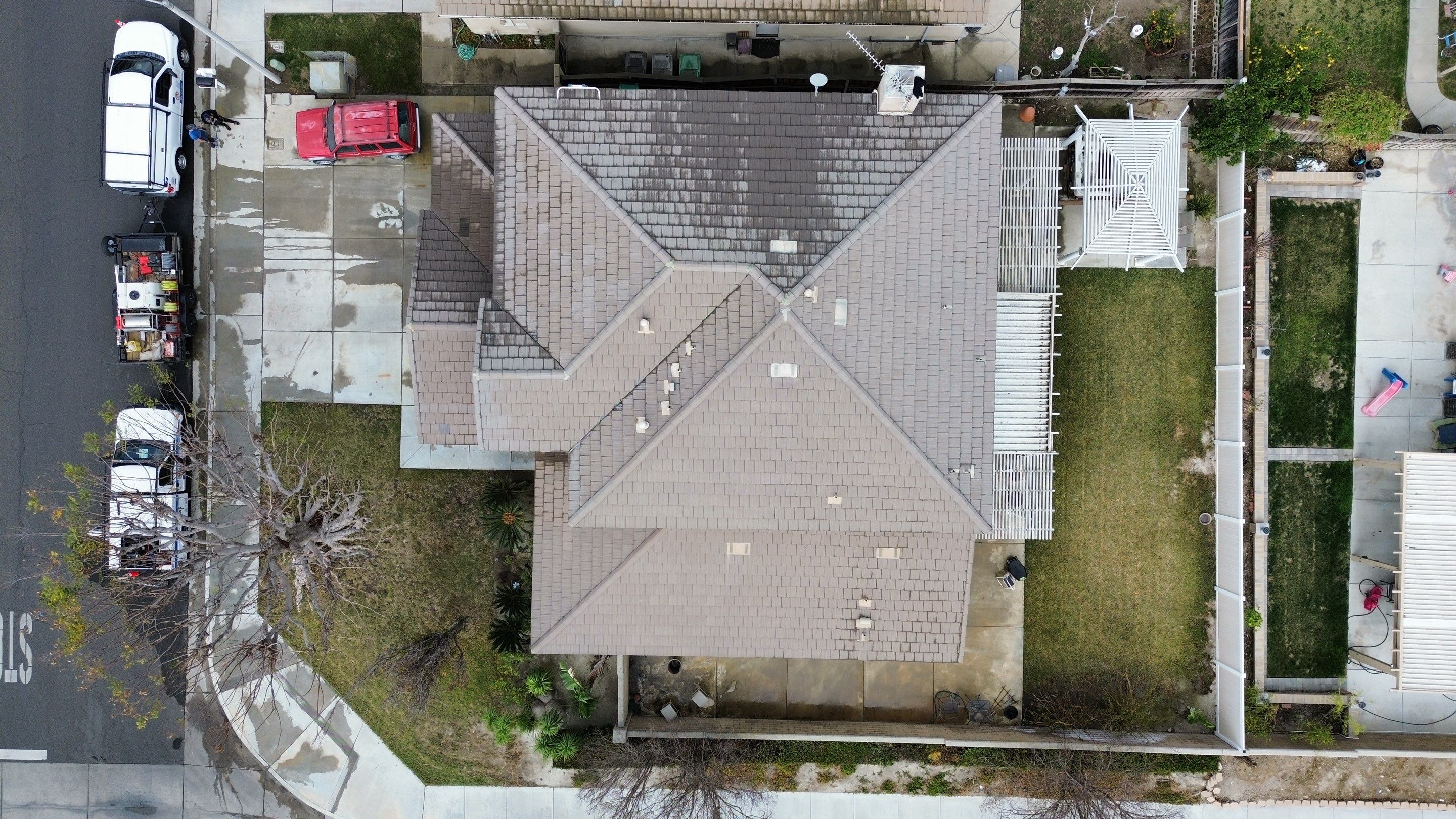 Roof Cleaning LIBERTY MUTUAL by Pirate Pete’s Power Washing