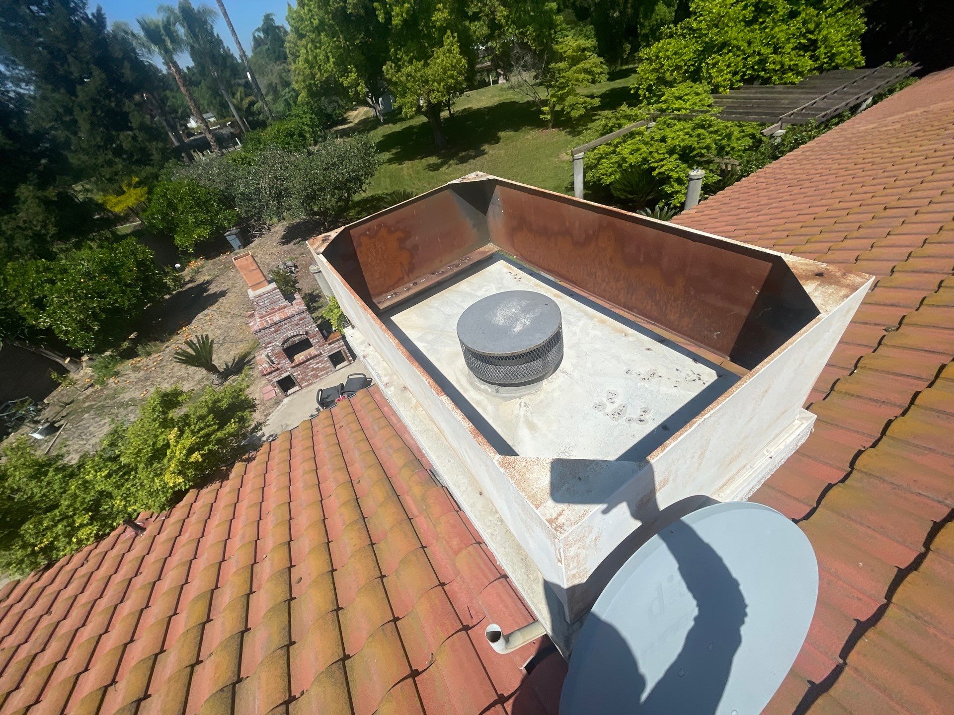 Presidential shingle roof by Straight Edge Roofing Inc