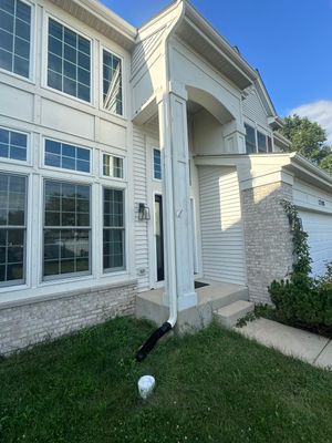 Turtle Shell gutter protection installation in Elgin, IL 60123, photograph 12