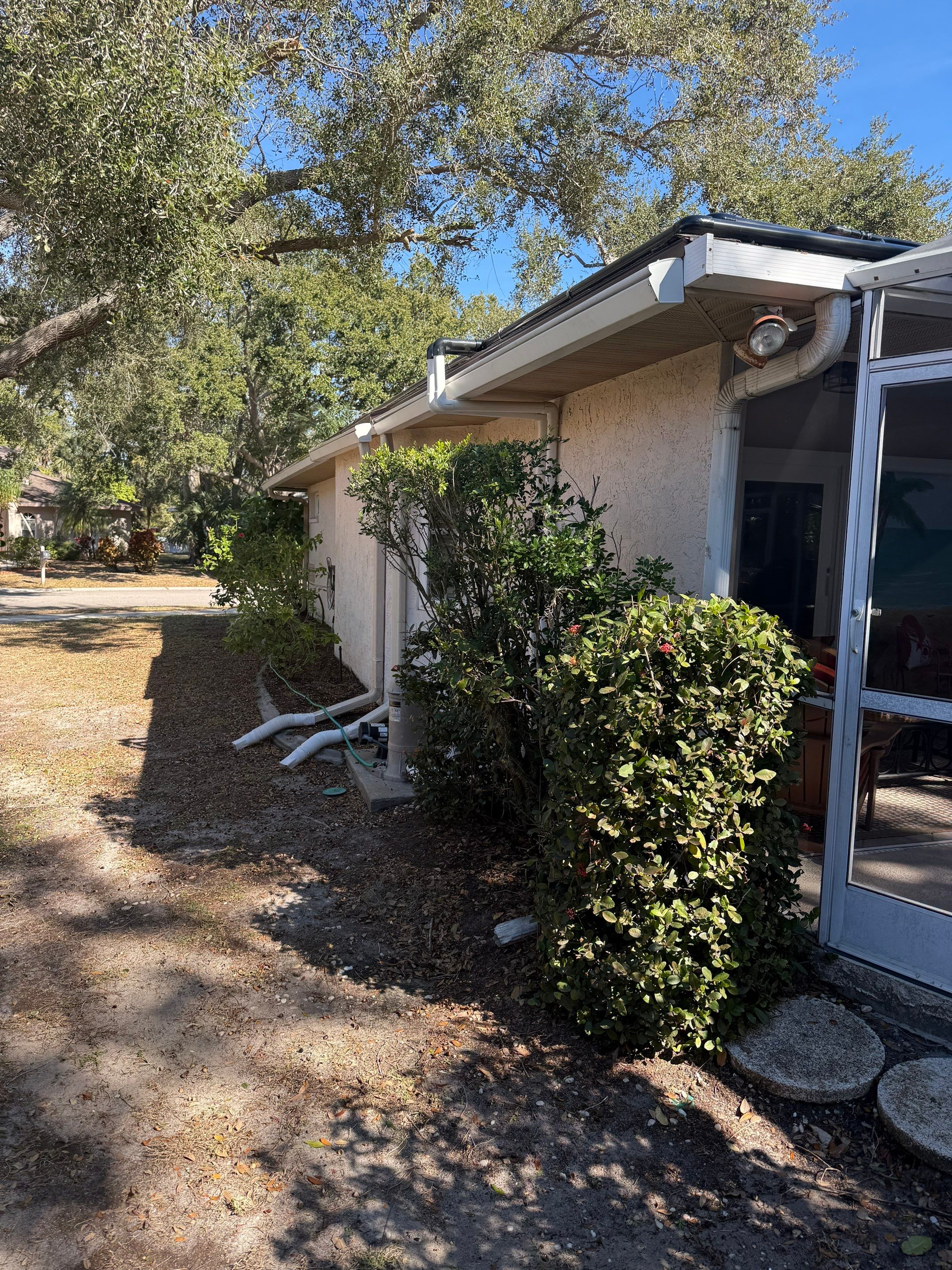 Seamless Aluminum Gutter Installation using 6 Inch Seamless Gutters in Sarasota FL by Gutter Professors