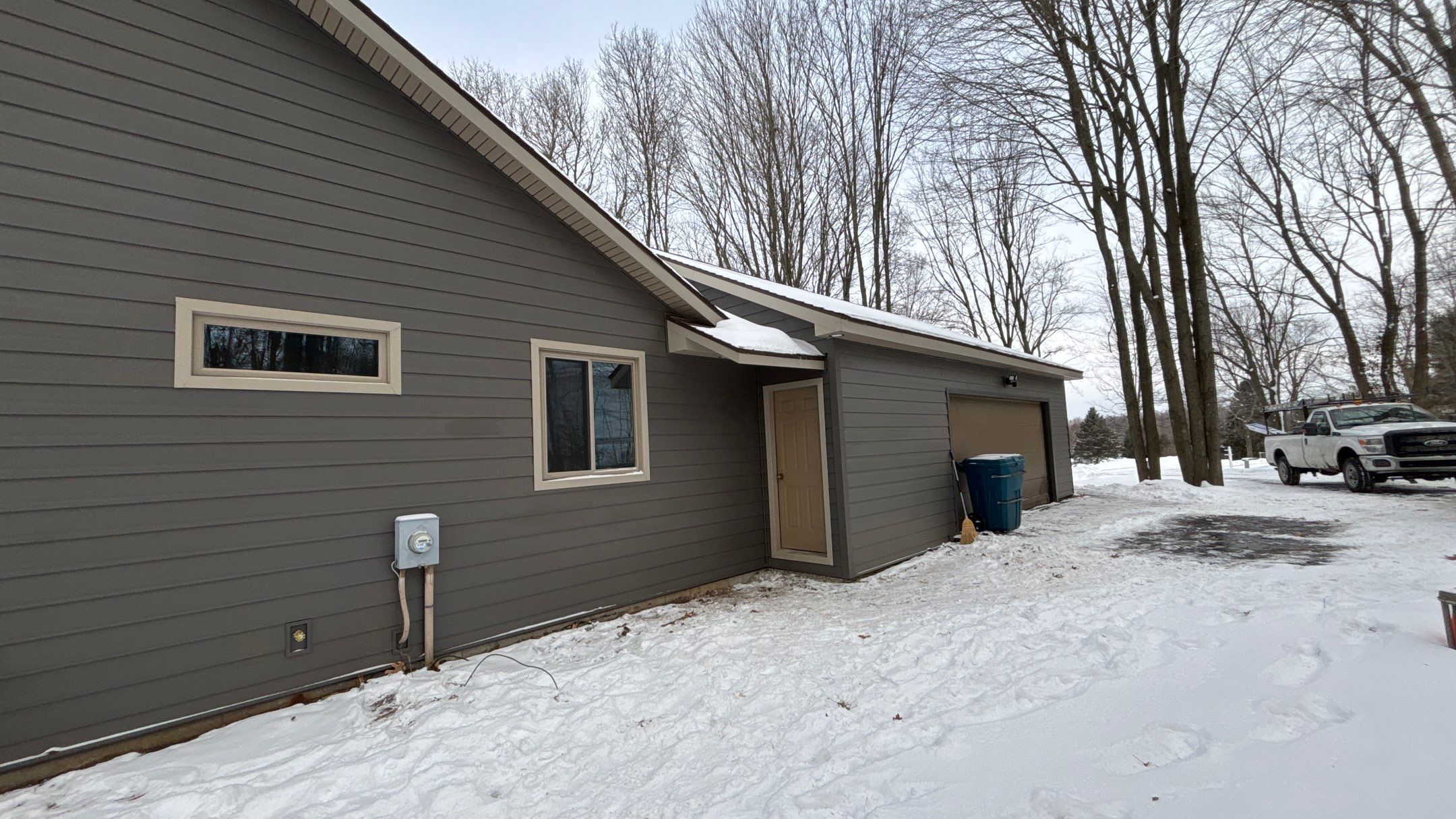 Siding Replacement using Alside S7 Cedar Mill Grain Composite by 180 Contractors