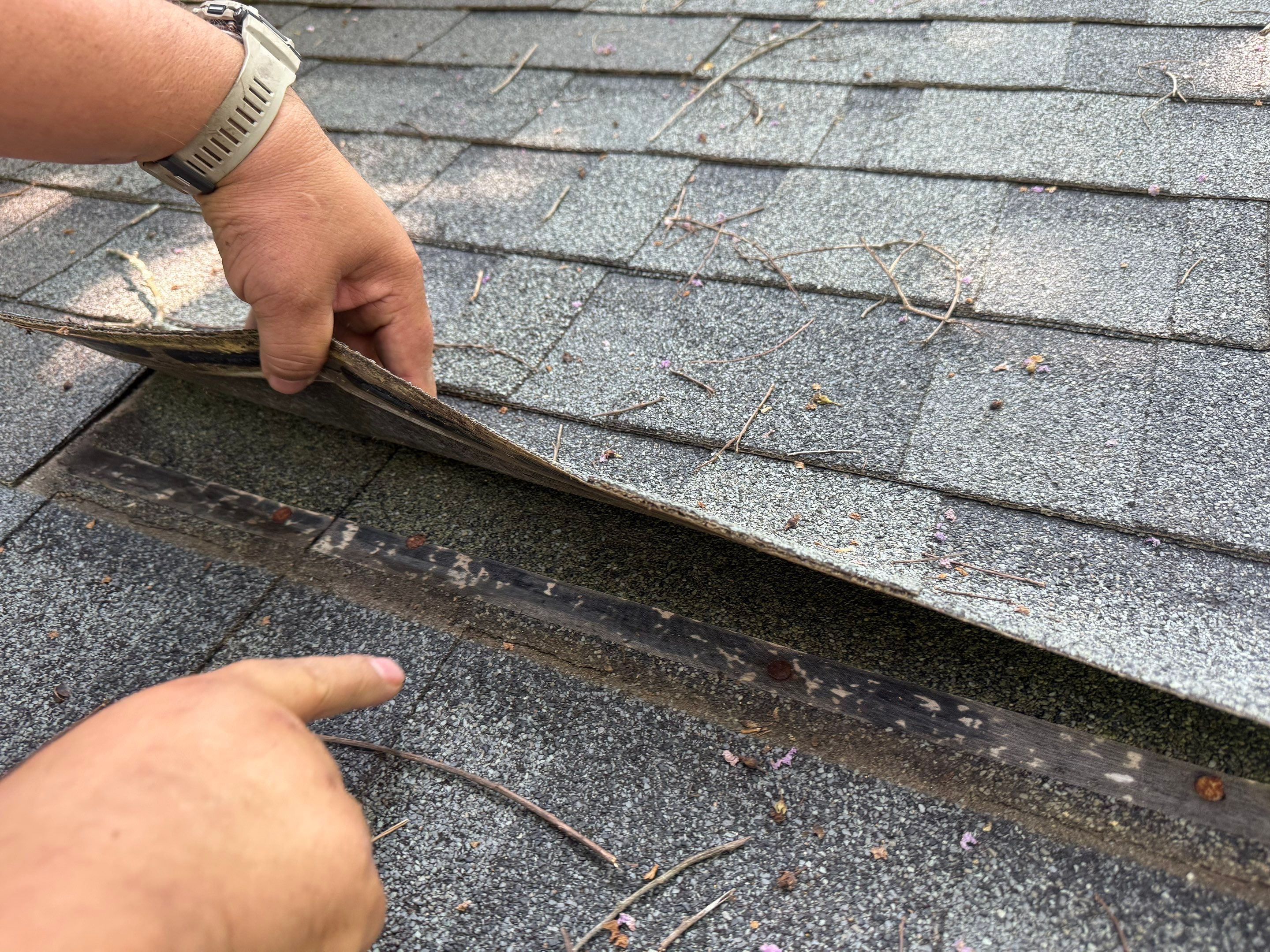 Roof repairs by Best Roofing Now LLC