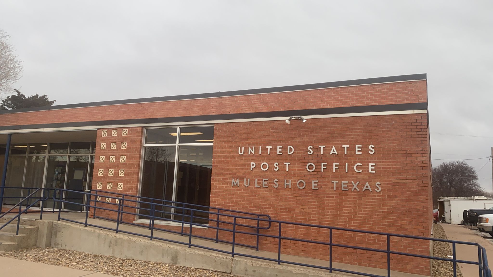 Muleshoe, Texas Post Office  by Grell Roofing, LLC