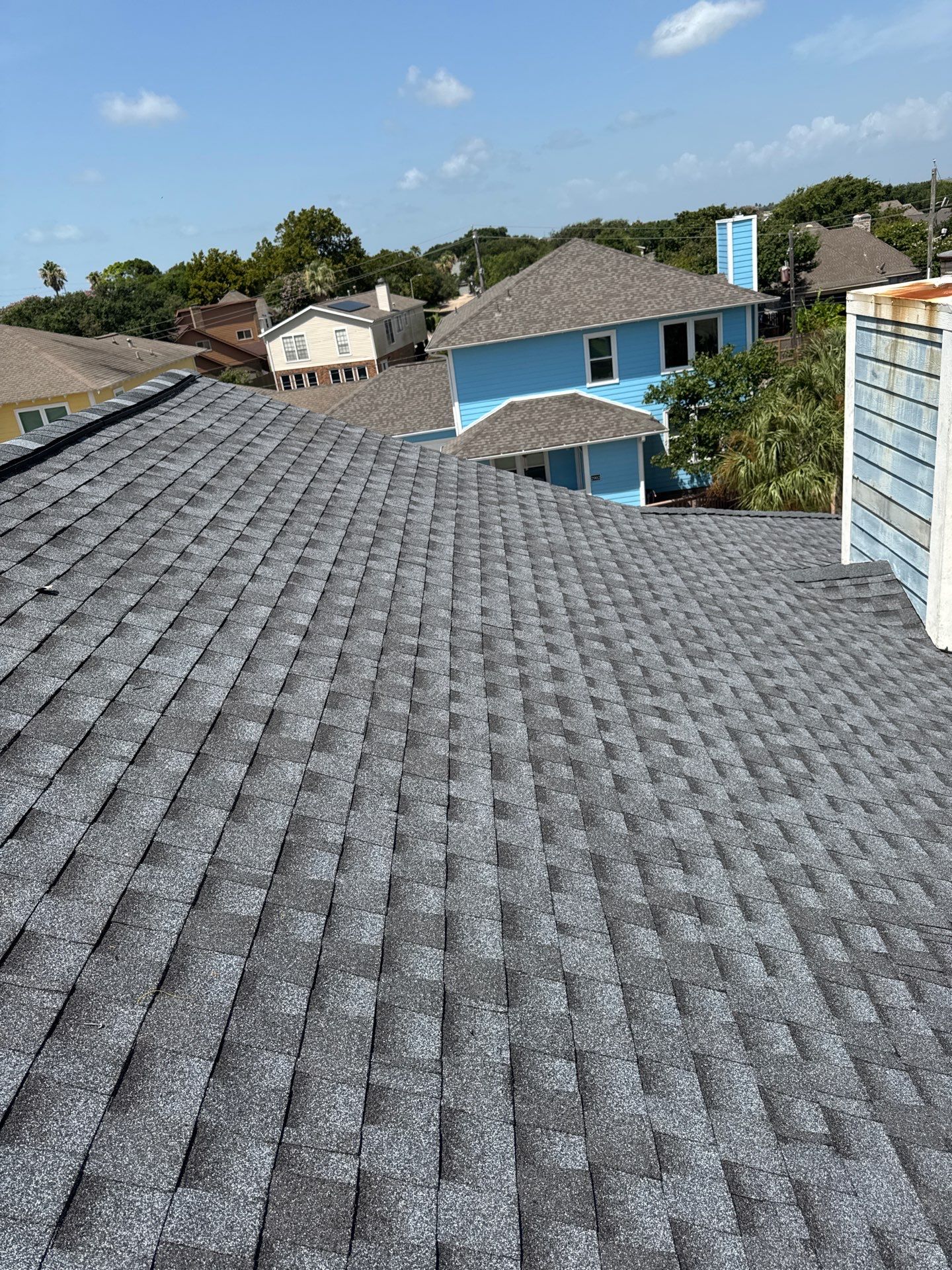 GAF HDZ - Pewter Gray by Elite Roofing LLC