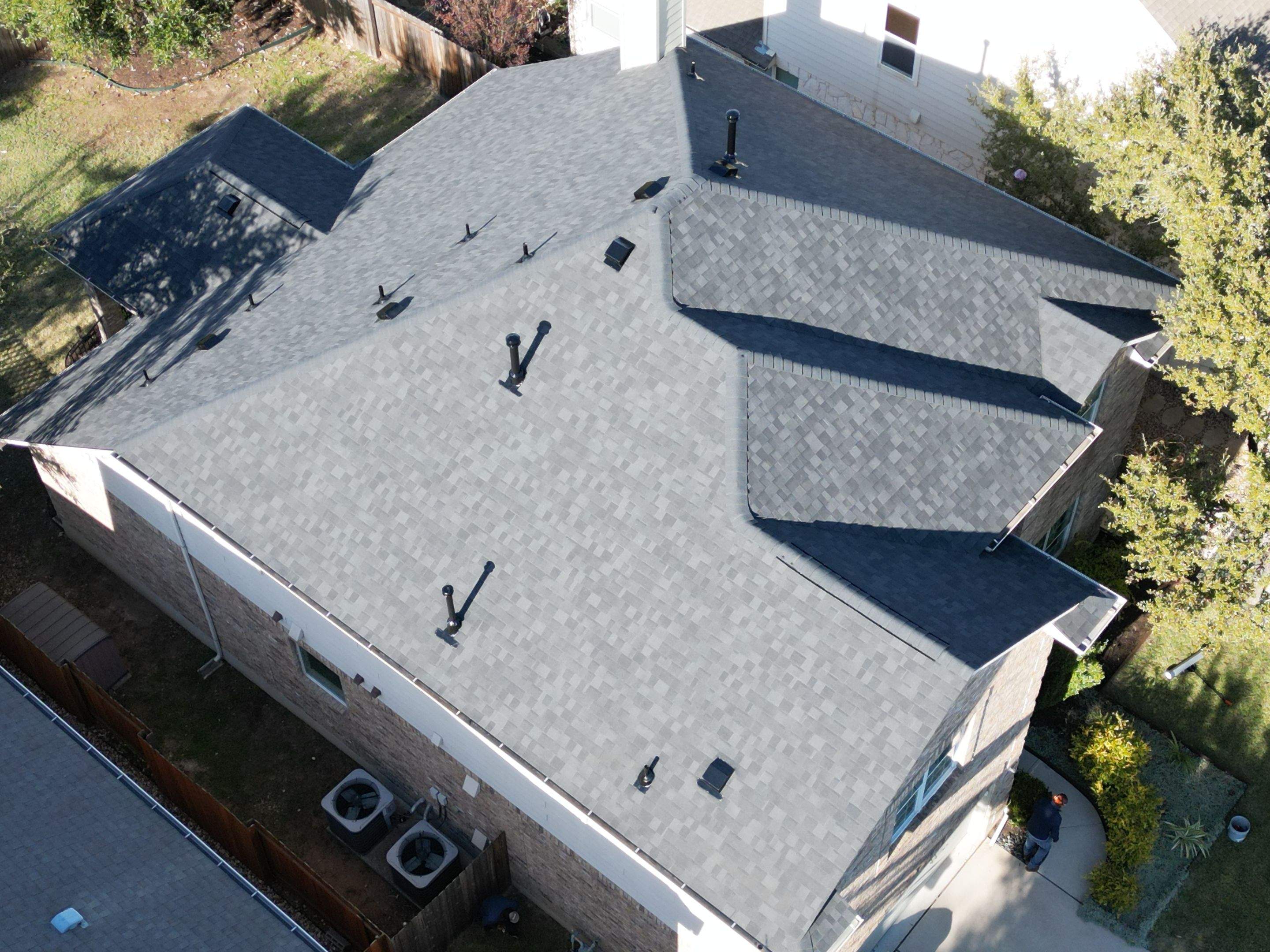 Onyx Black - Owens Corning TruDefinition Duration by RoofsOnly.com