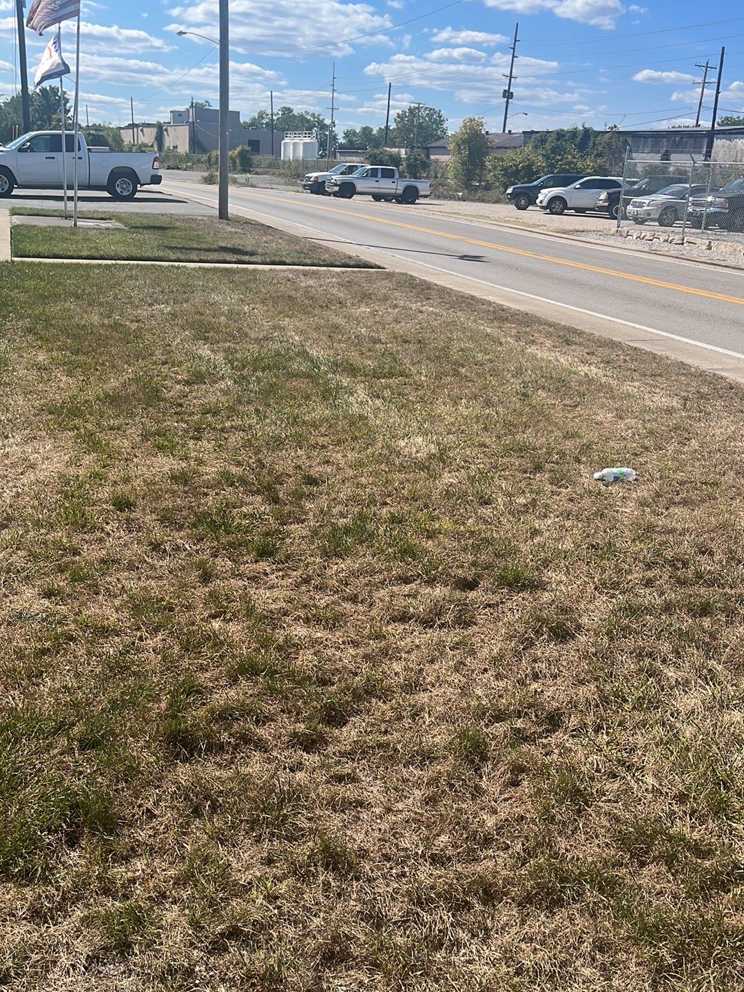 Full service mow and fertilizer before and after treatments using Fertilizer/Lime/and Mowing by GrassBusters, Inc.