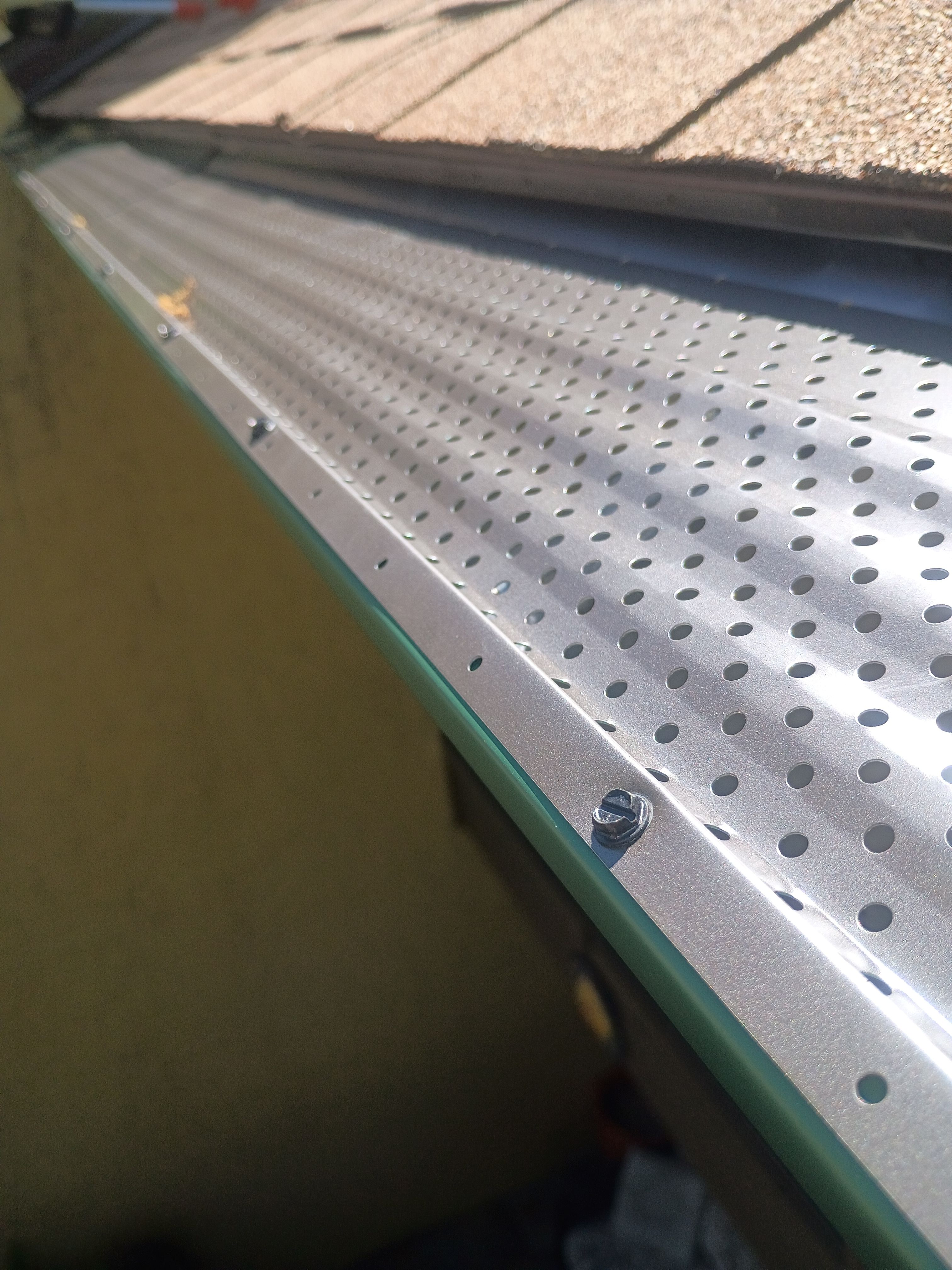 Leaf Guard using Gutter Guards in Sarasota FL by Gutter Professors