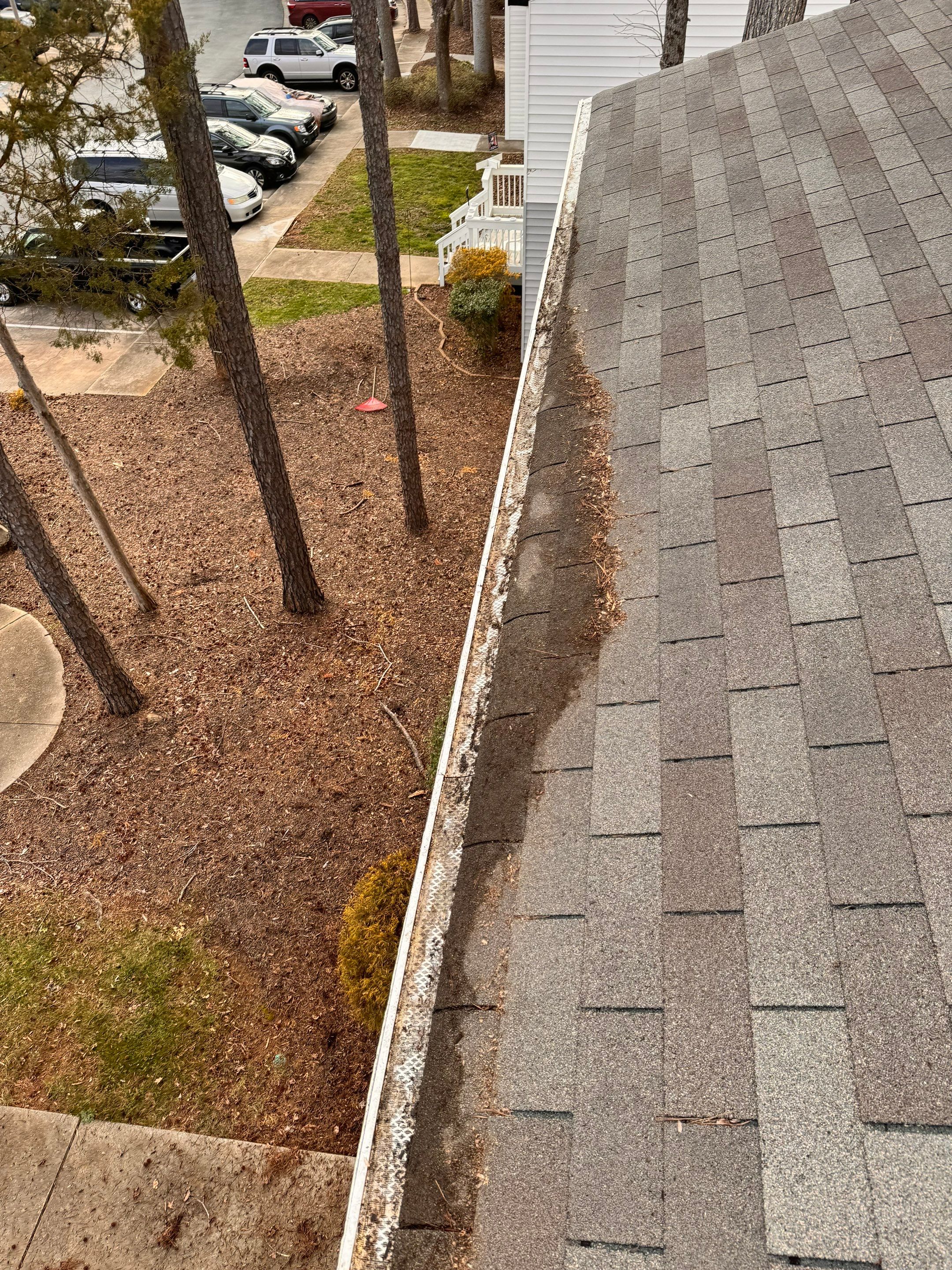 Commercial gutter cleaning Concord & Kannapolis, NC	 after photo with clean gutters