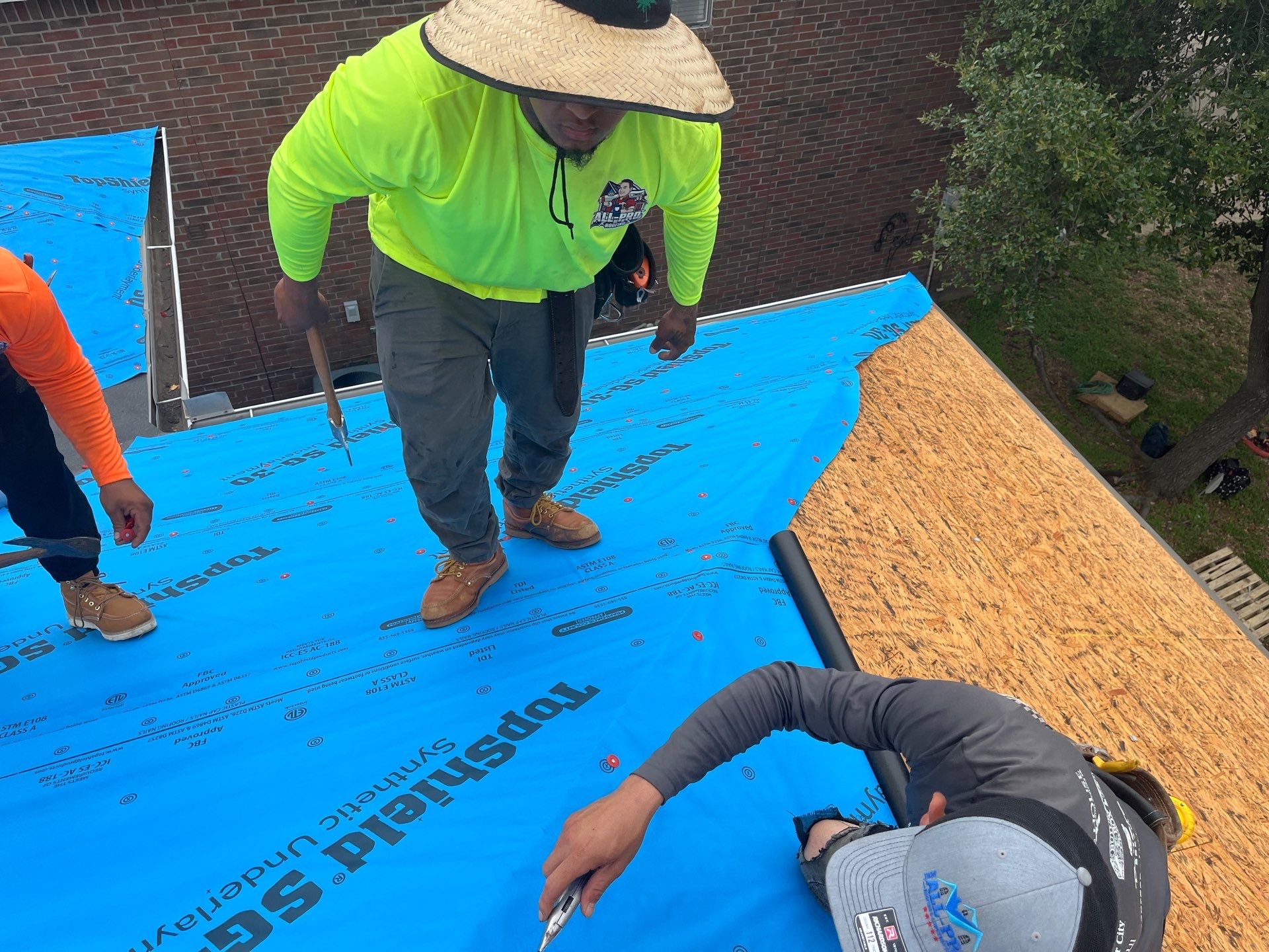 Residential Roofing Installation using Owen's Corning Duration (Lifetime) Shingles by Roof Repair Company