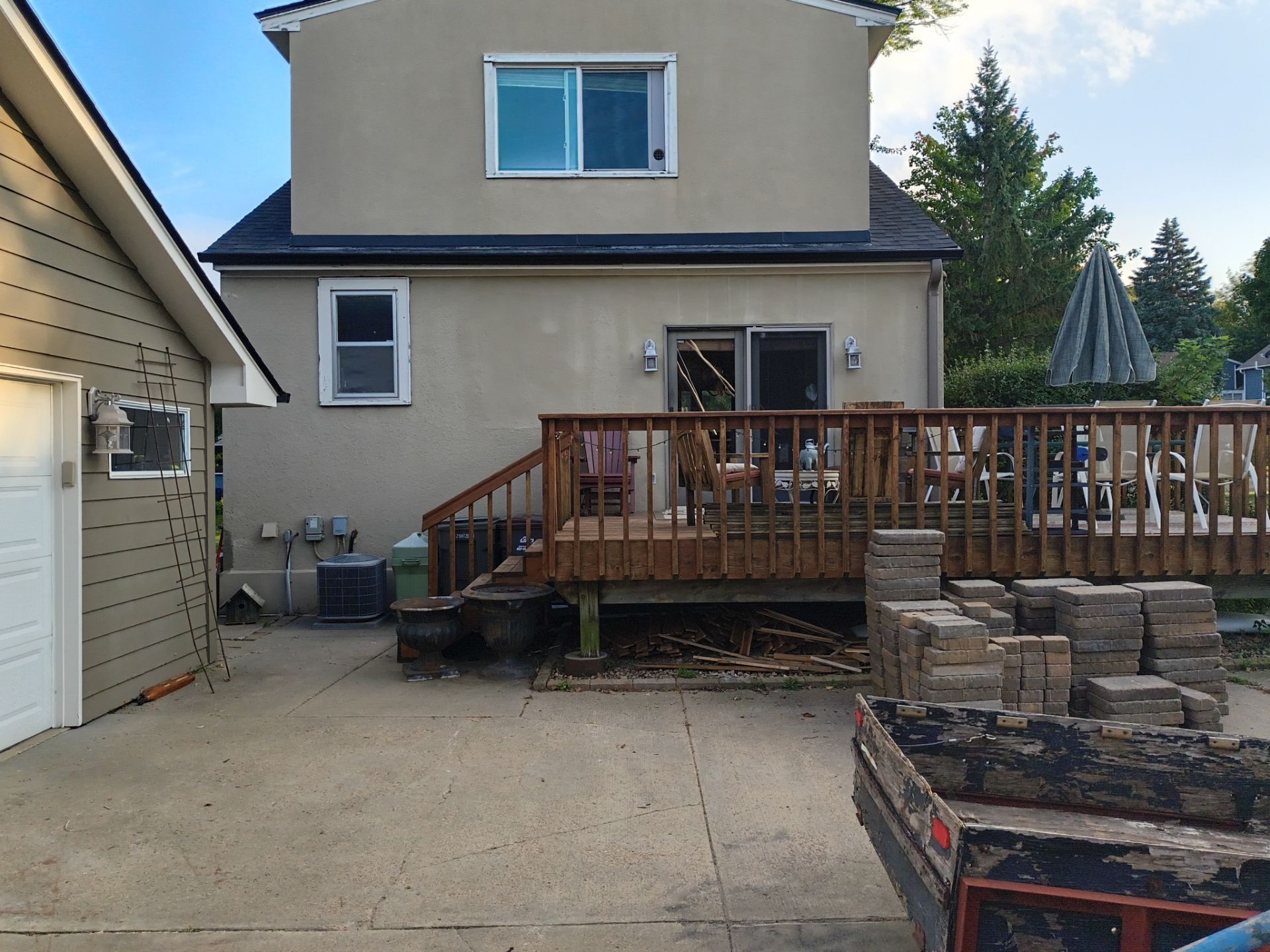 Title:  5- and 6-Inch Seamless by Next Level Seamless Gutters / Exteriors Inc.