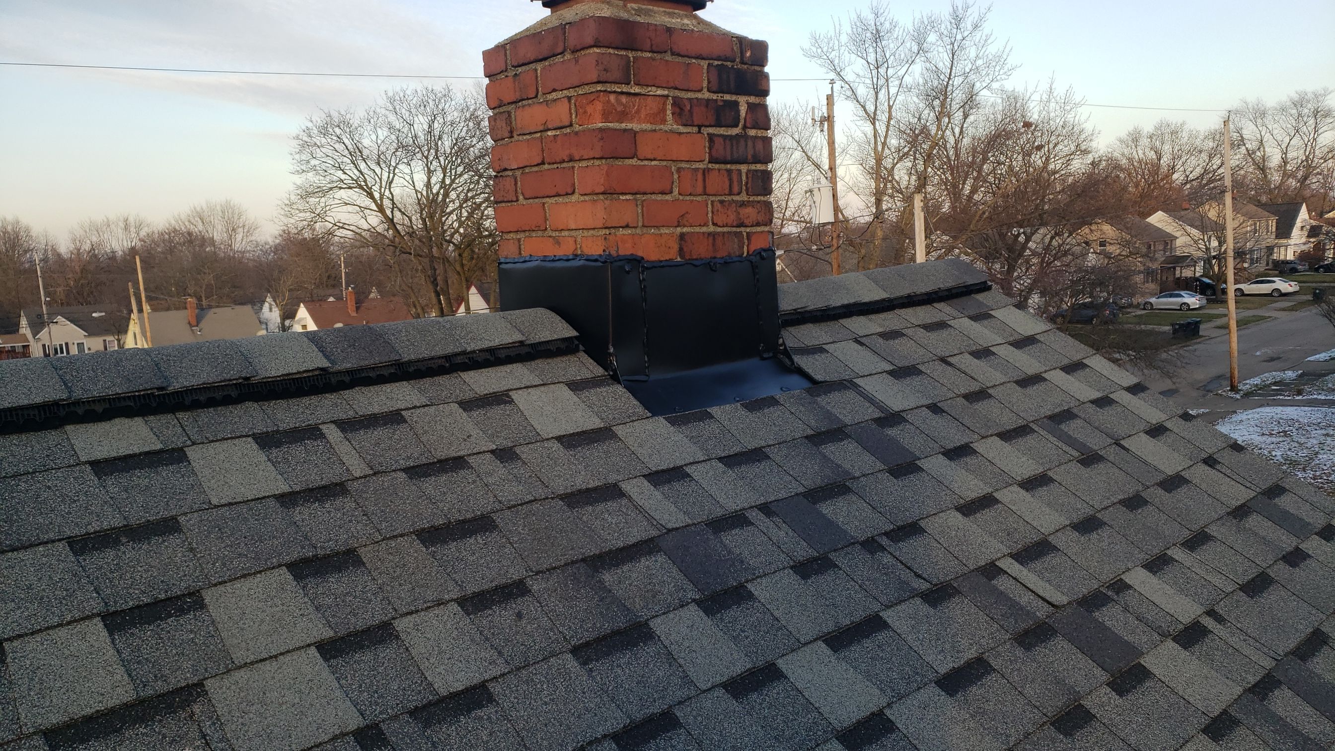 ATLAS PINNACLE COLOR: SCOTCHGARD HEARTHSTONE DRIP EDGE: WHITE by Eagle Eye Roofing