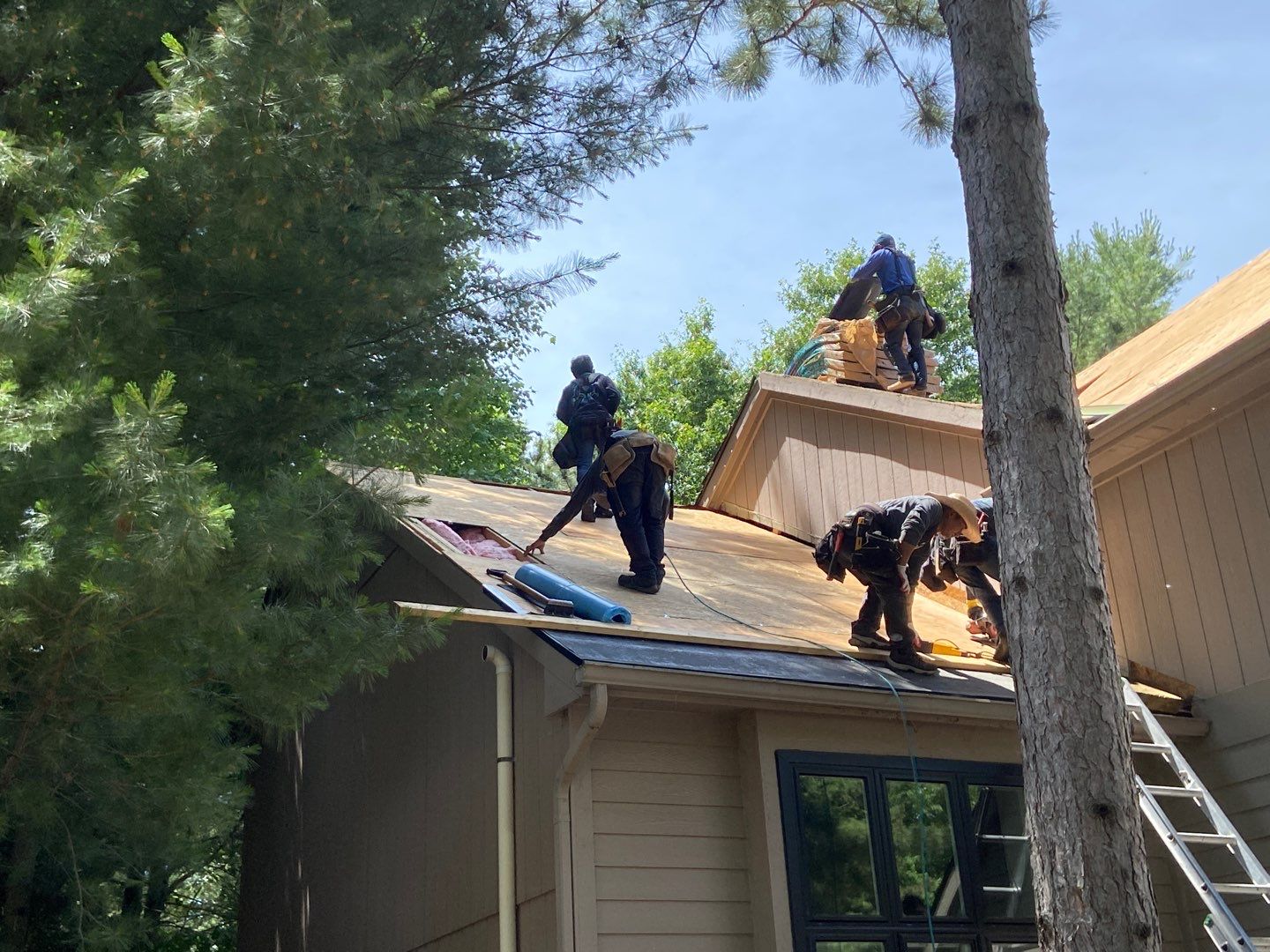 Roof Replacement using CertainTeed Landmark by 180 Contractors