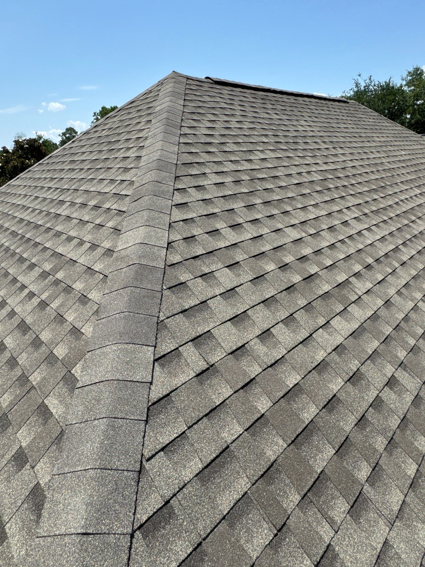 GAF HDZ - Weathered Wood by Linta Roofing Inc