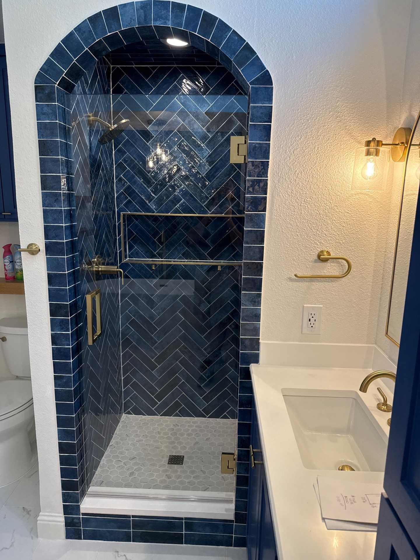 Frameless Shower Install by Richardson Glass & Mirror