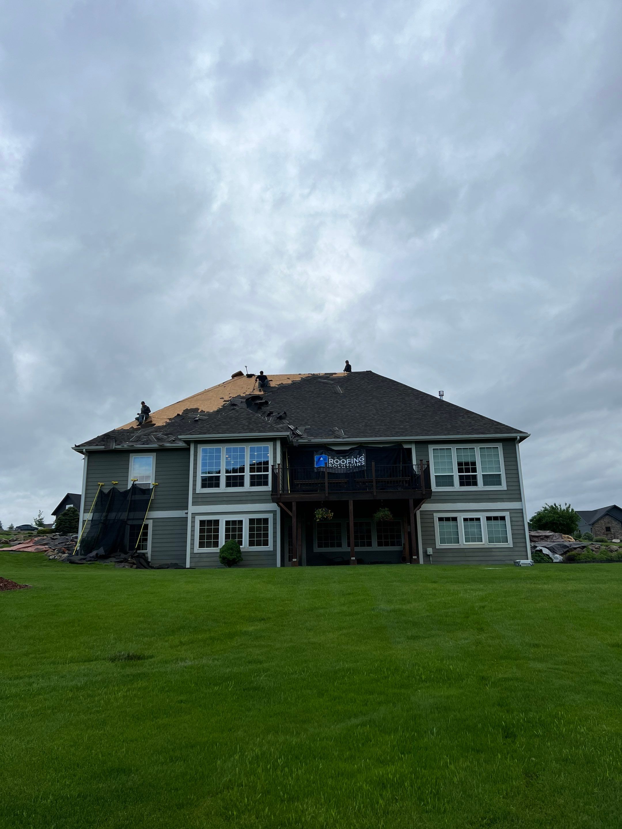 GAF Timberline HDZ - Weathered Wood by Montana Roofing Solutions