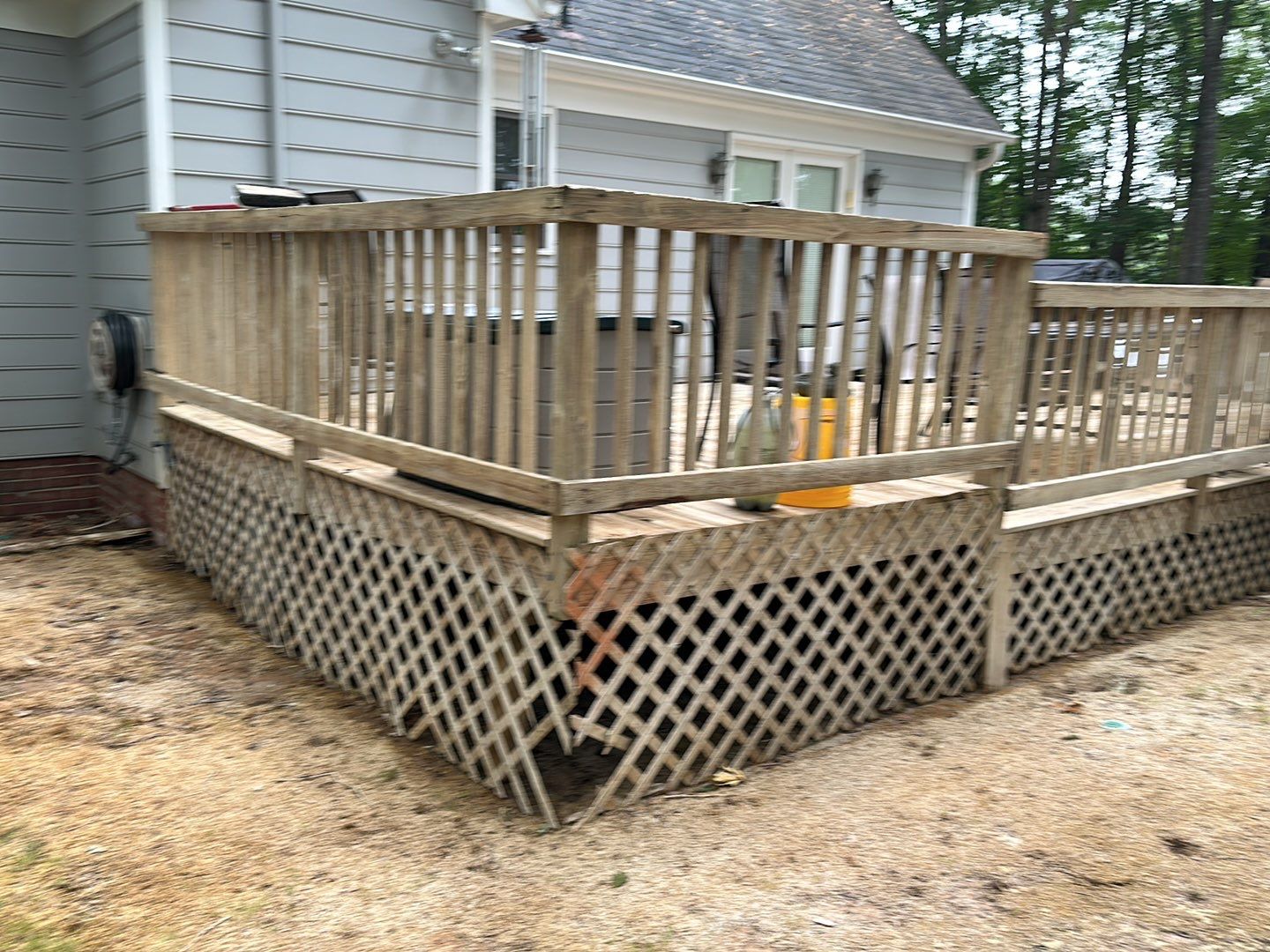 Weathered Deck using AcryFin by DuraSeal