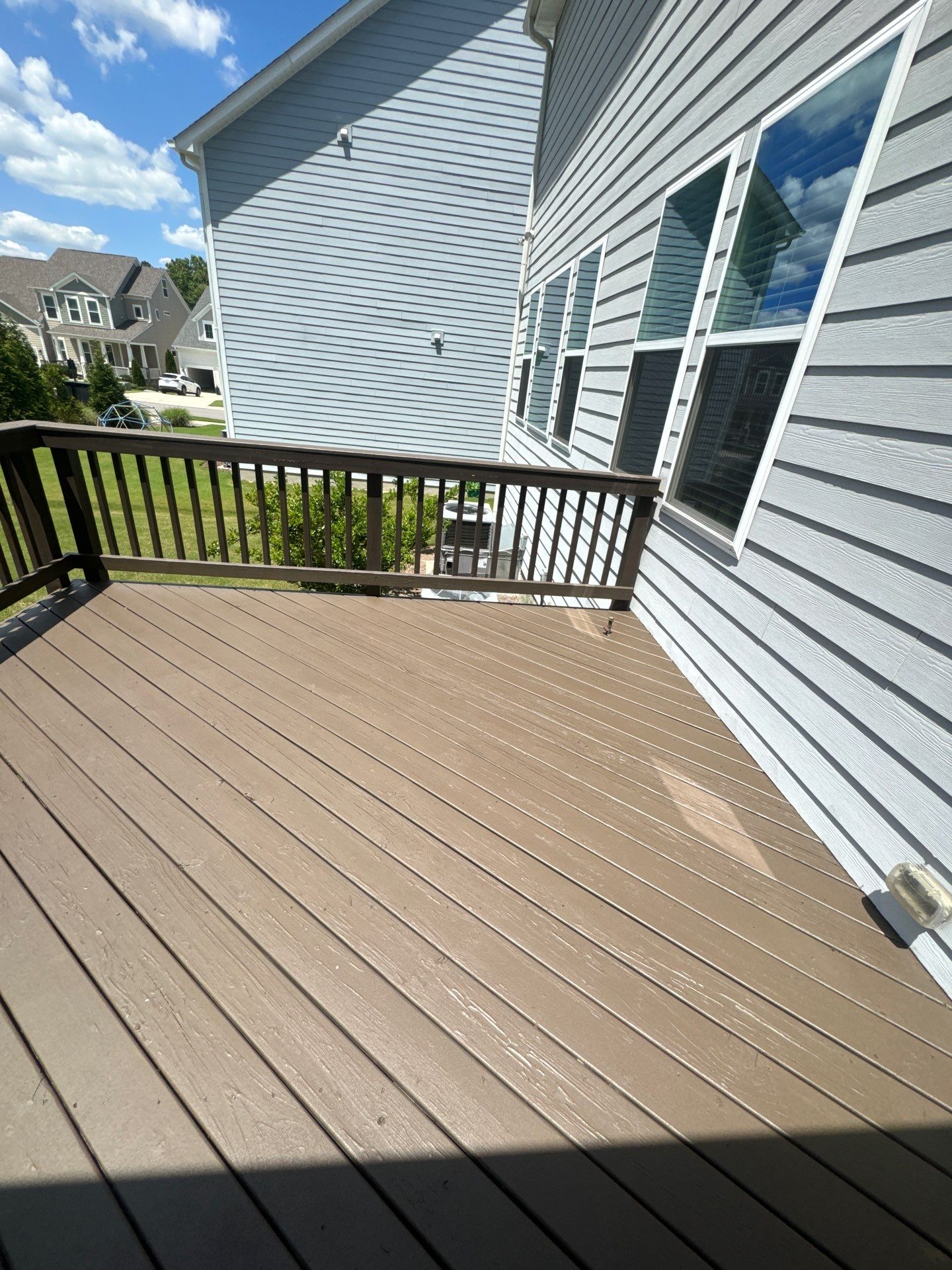 Weathered Deck using AcryFin by DuraSeal