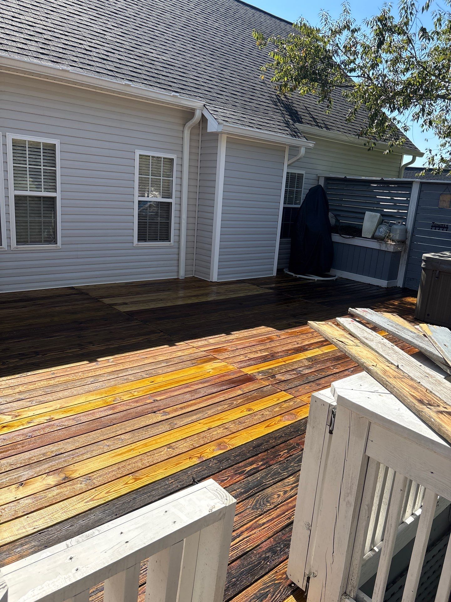 Deck using Wood Sealant by DuraSeal