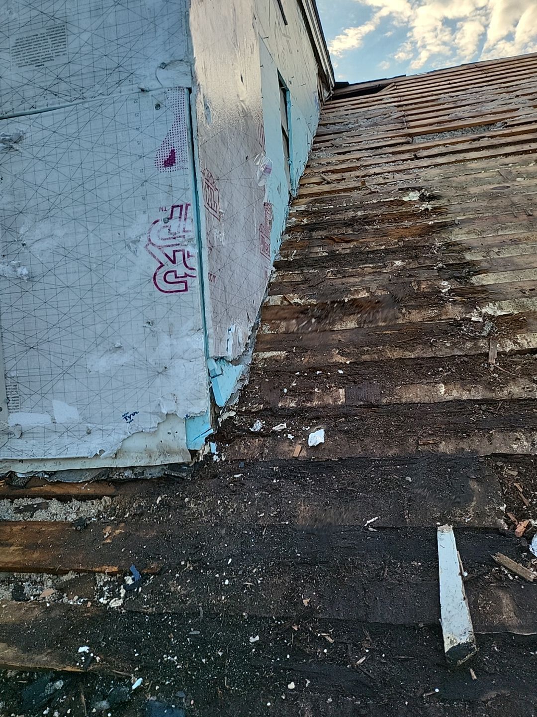 Residential Roofing Installation using Owens Corning Duration Onyx Black by A Plus Exterior