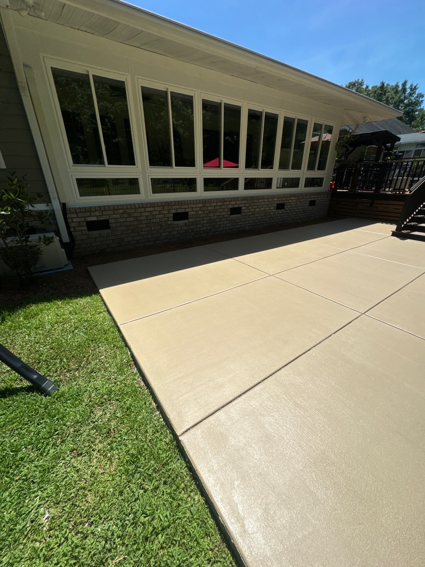 Concrete using AcryFin by DuraSeal