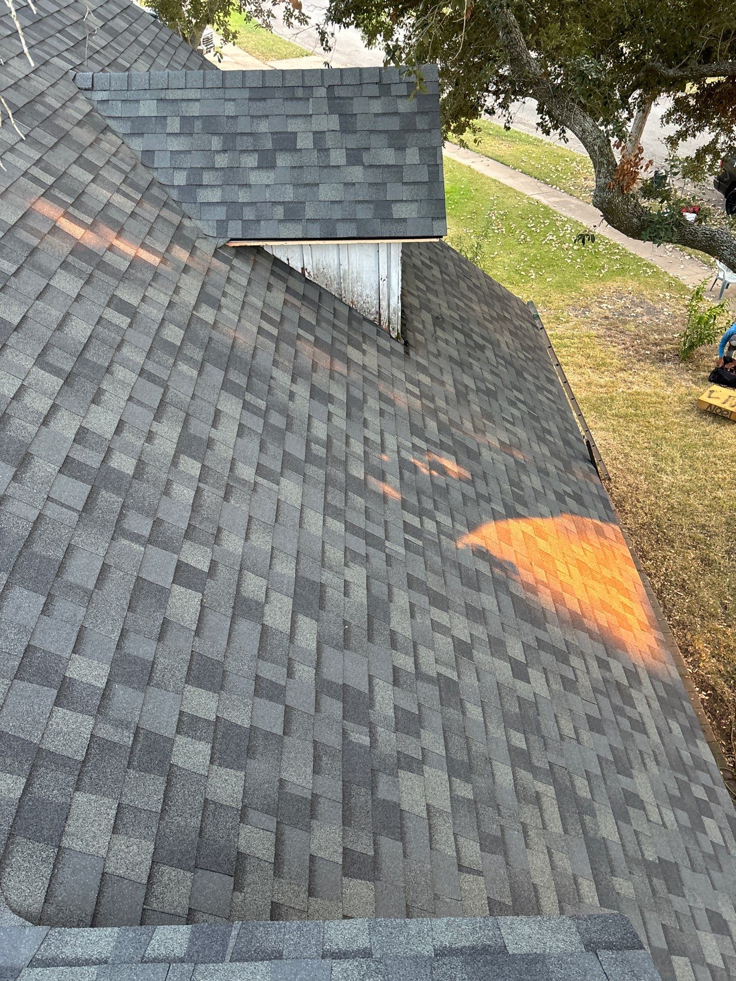 Residential Roofing Installation using Owen's Corning Duration (Lifetime) Shingles by Roof Repair Company
