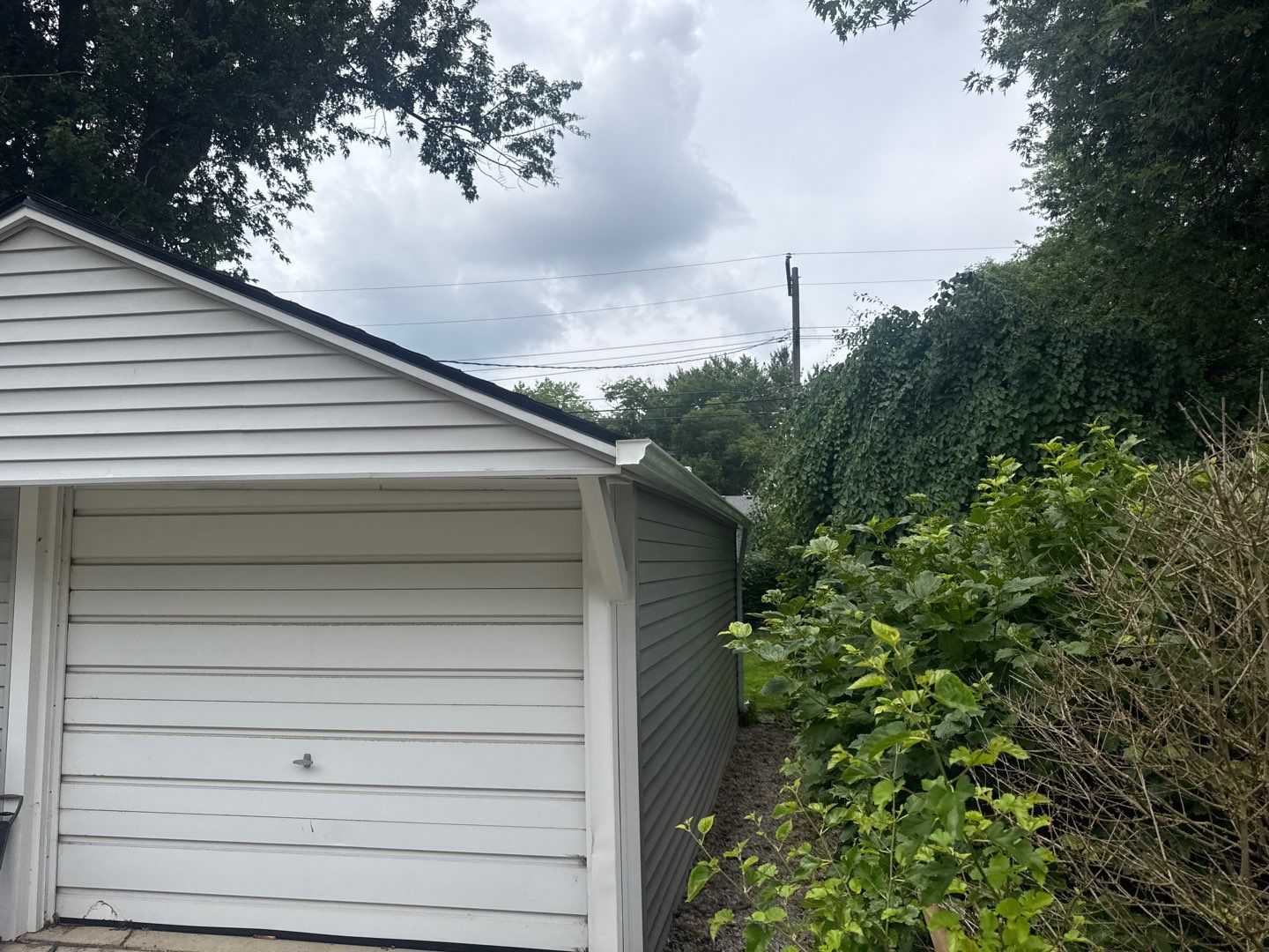 Roof Replacement using Owens Corning Tru Definitions by 180 Contractors
