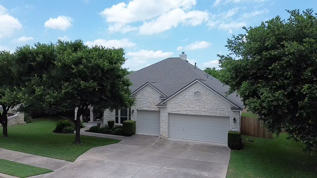 Weathered Wood - Malarkey Highlander by RoofsOnly.com