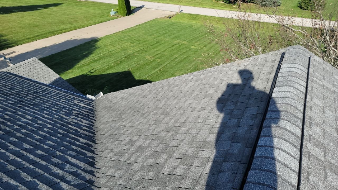 ATLAS PINNACLE COLOR: COASTAL GRANITE by Eagle Eye Roofing