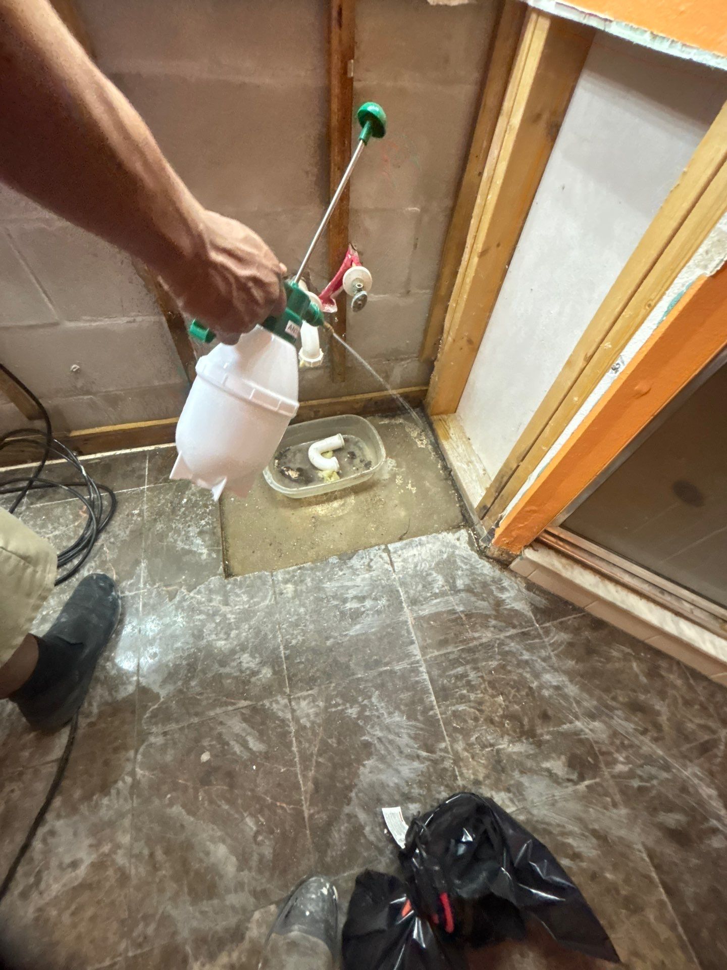 Mold Inspection & Removal In Riverview, FL by Ampm Restoration Services