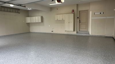 Rudy B. loves their new Coyote flake floor