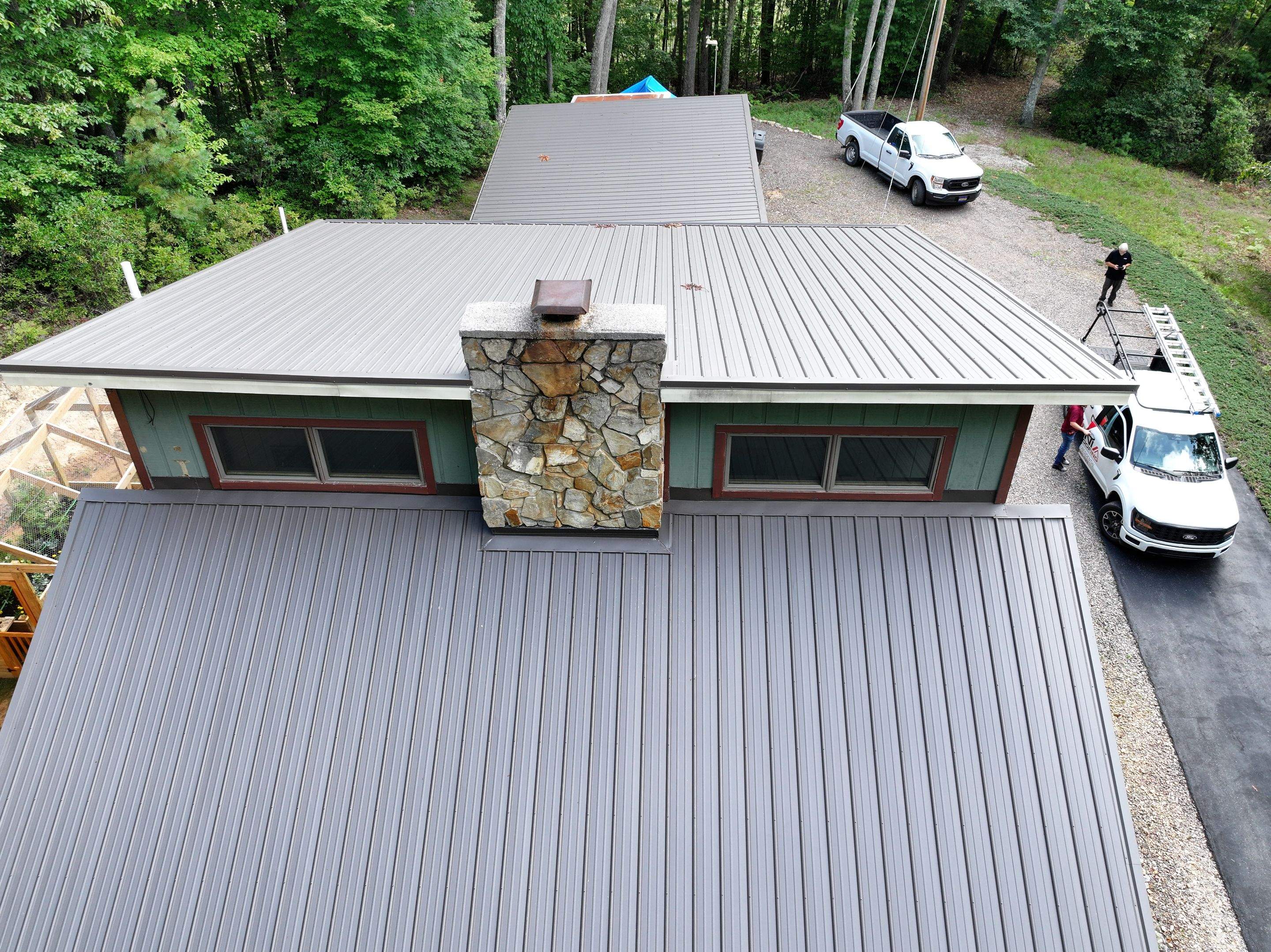 Taylor Residence by Omnia Roofing