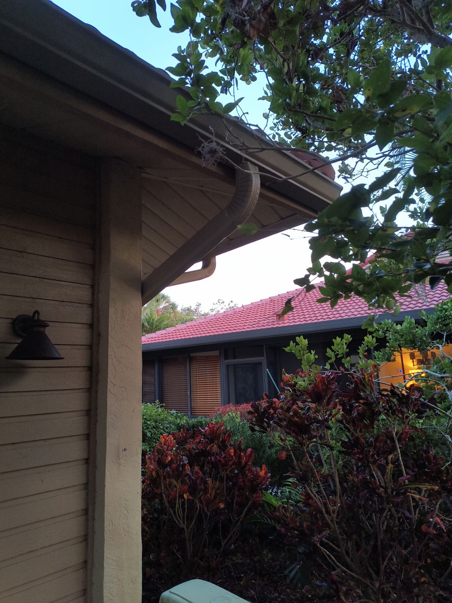 Seamless Gutter Installation in Sarasota FL by Gutter Professors