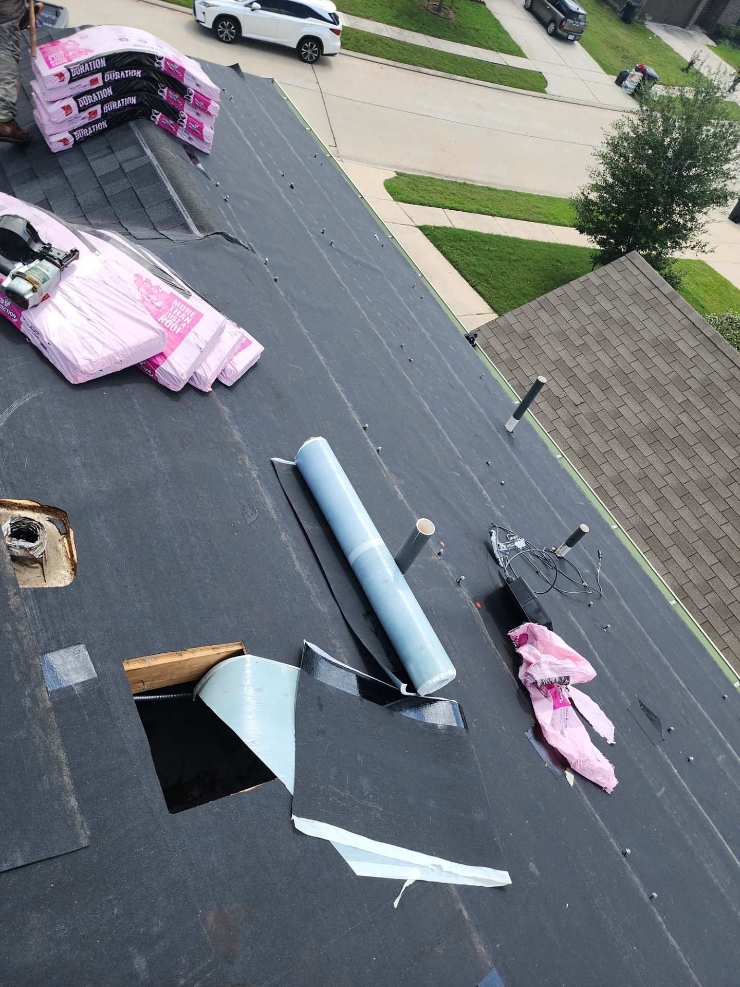 Residential Roofing Installation using Owen's Corning Duration (Lifetime) Shingles by Roof Repair Company