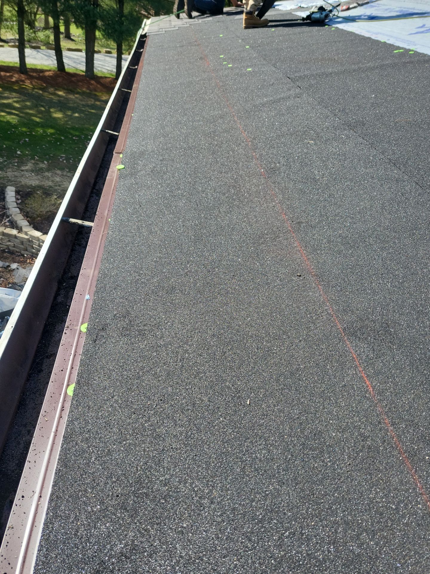 Atlas Pinnacle Color: Majestic Shake; Drip Edge Color: Royal Brown by Eagle Eye Roofing