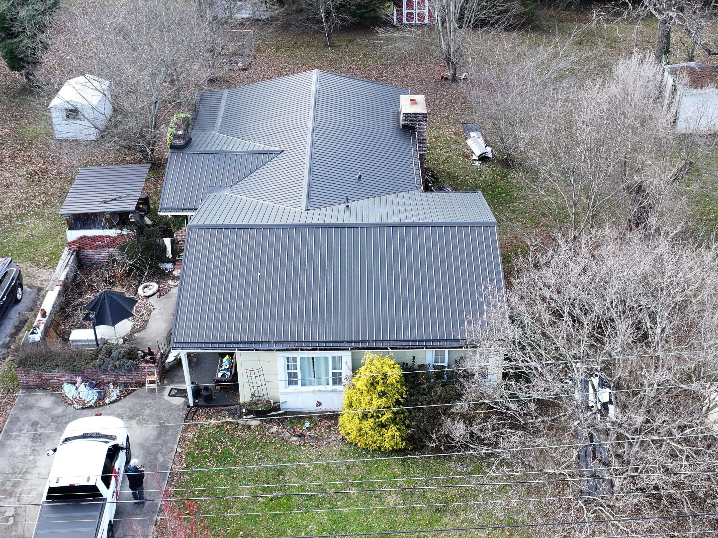 Mumpower Residence by Omnia Roofing